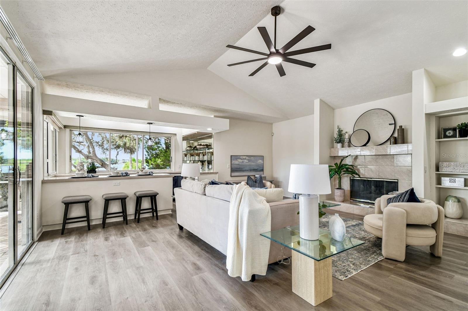 RIVERSIDE - Residential