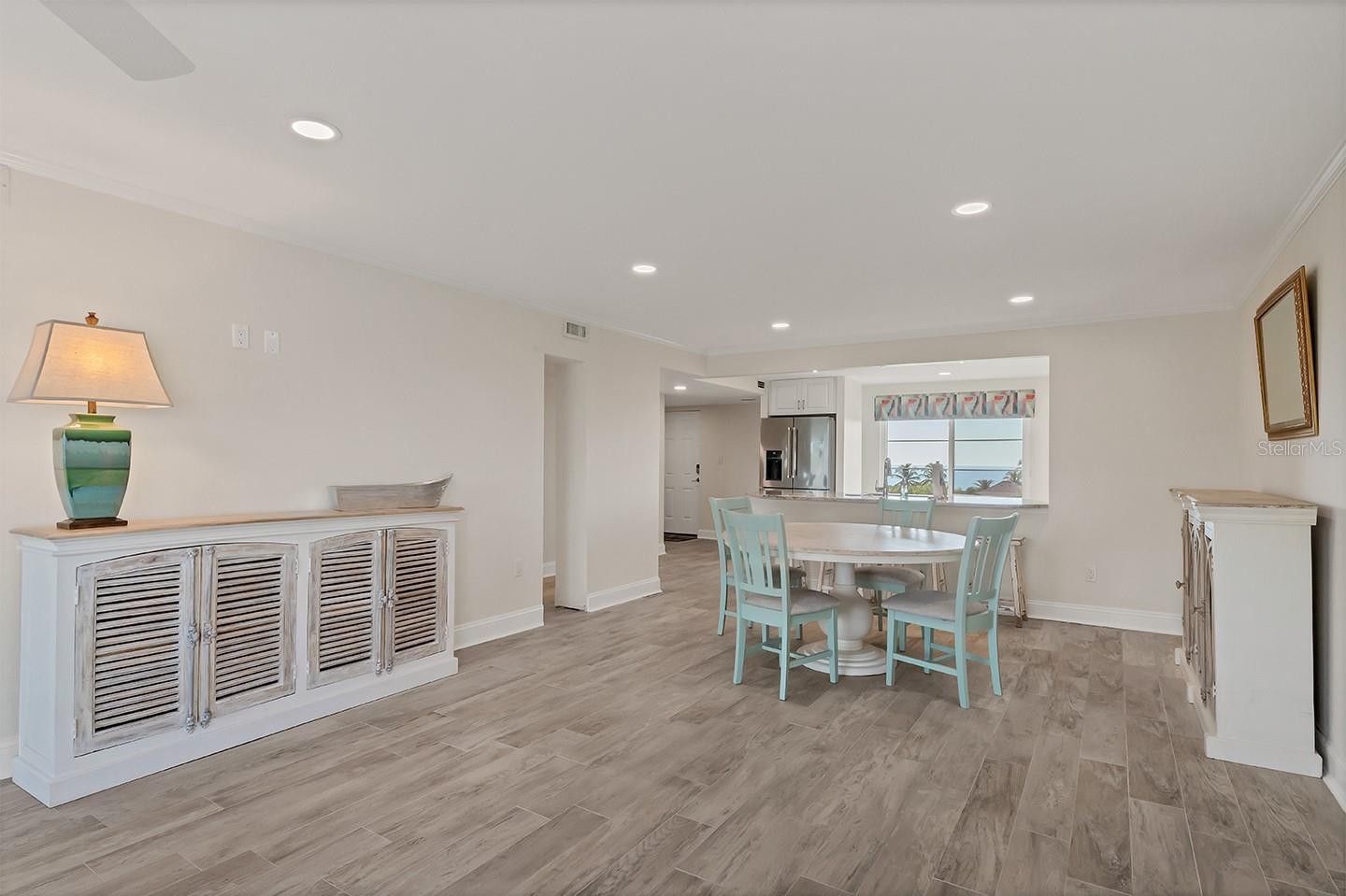 POINTE ON MIDNIGHT PASS - Residential Lease