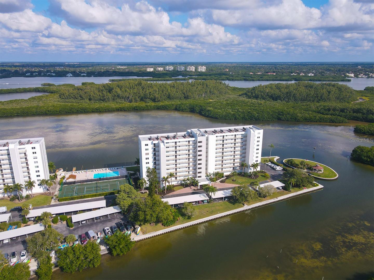 POINTE ON MIDNIGHT PASS - Residential Lease