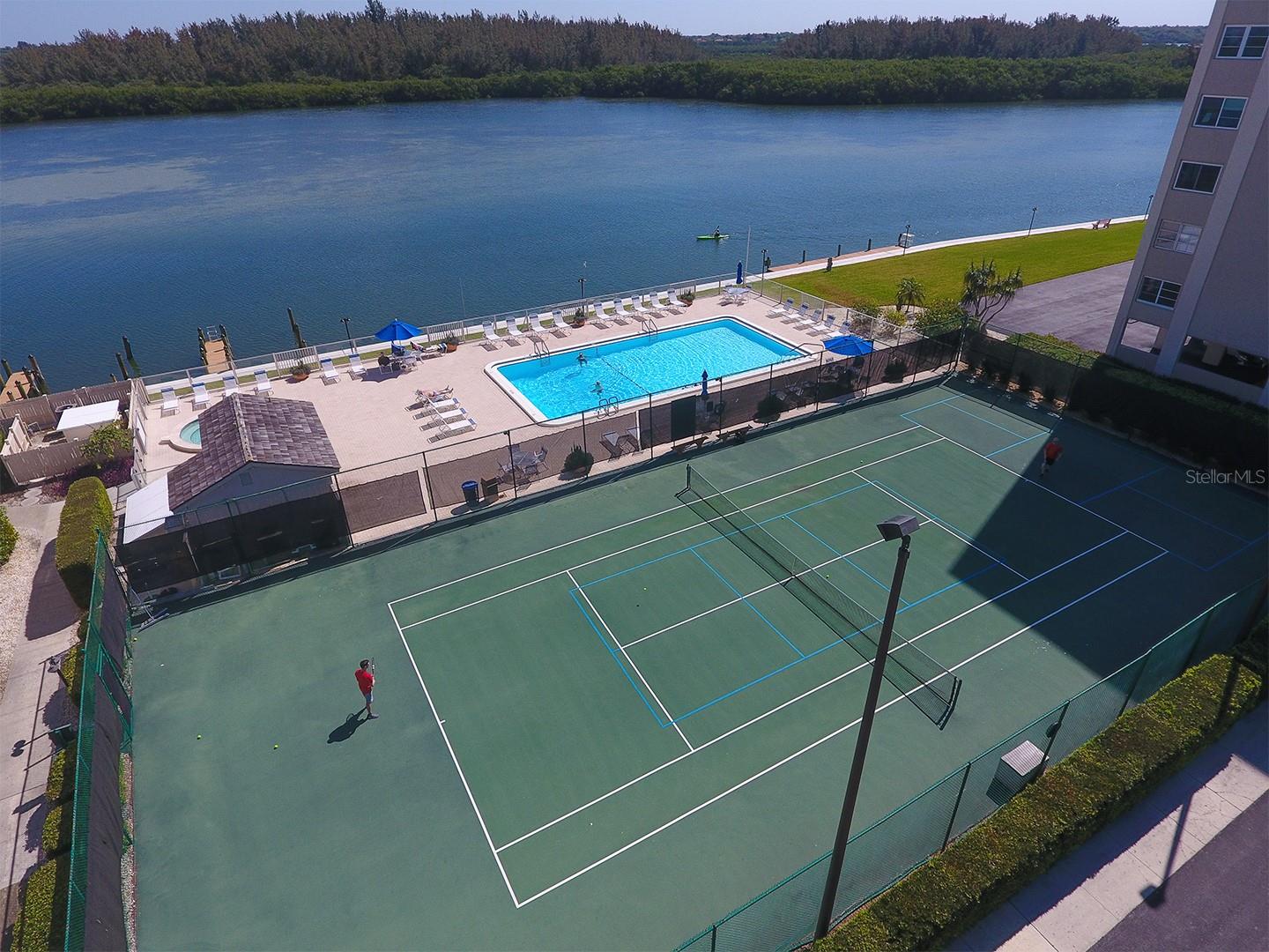 POINTE ON MIDNIGHT PASS - Residential Lease