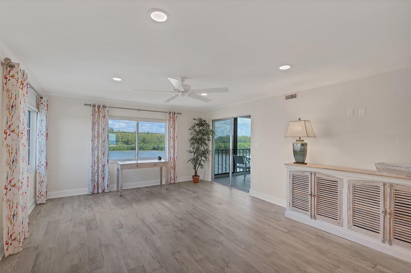 POINTE ON MIDNIGHT PASS - Residential Lease