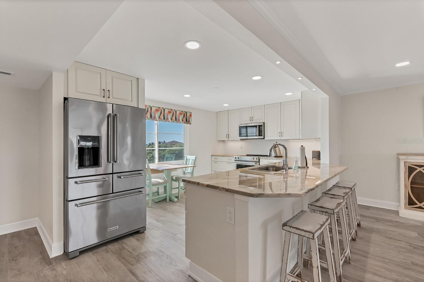 POINTE ON MIDNIGHT PASS - Residential Lease