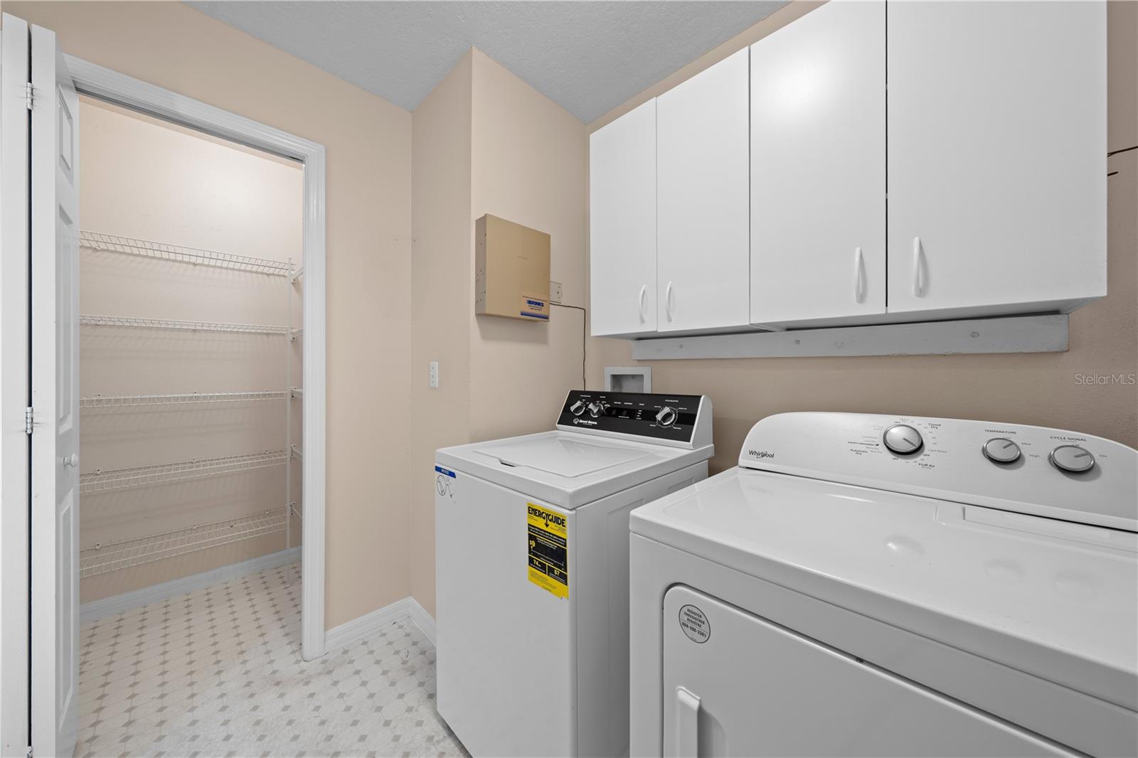 ASHLEY OAKS - Residential