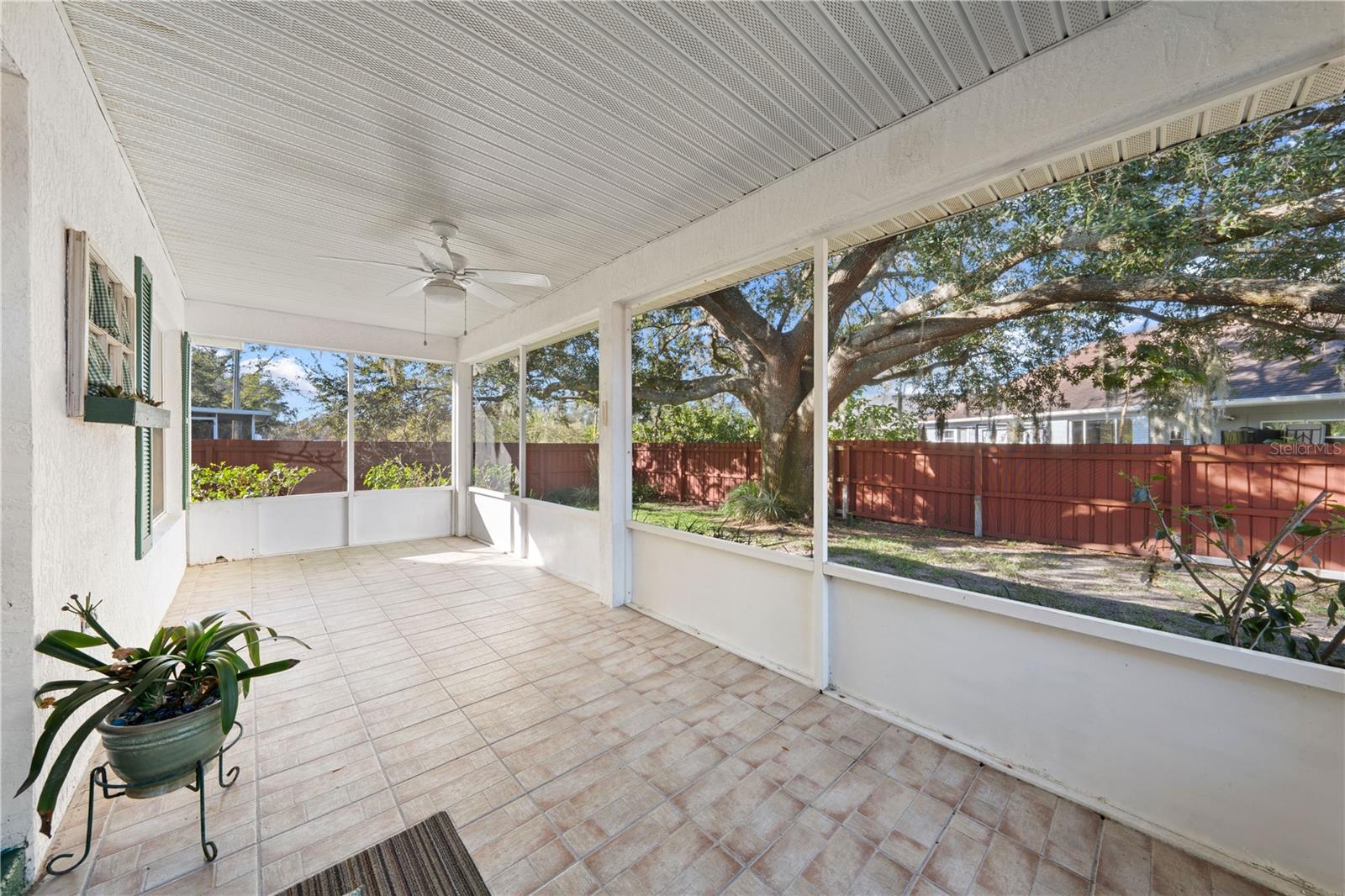 ASHLEY OAKS - Residential