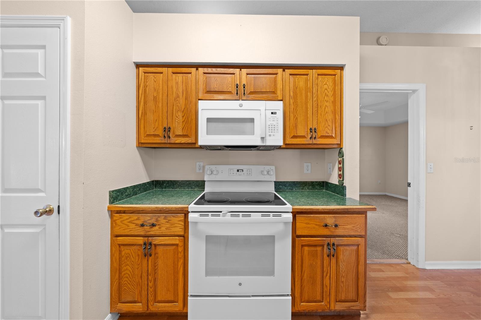 ASHLEY OAKS - Residential