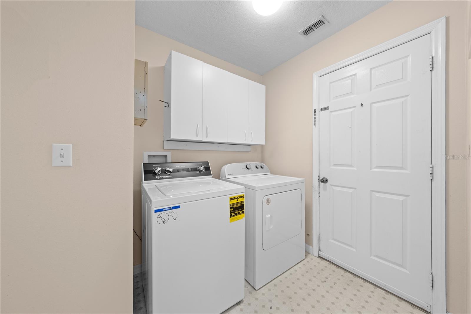 ASHLEY OAKS - Residential