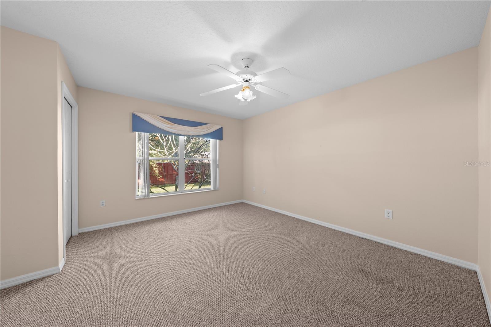 ASHLEY OAKS - Residential