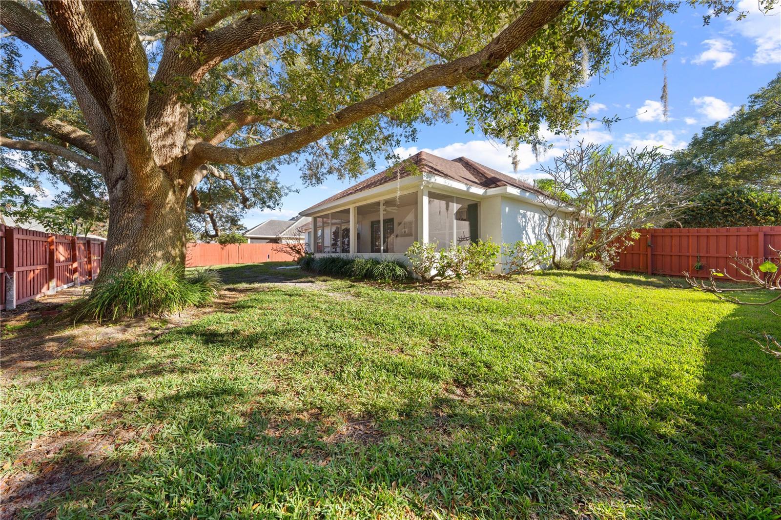 ASHLEY OAKS - Residential