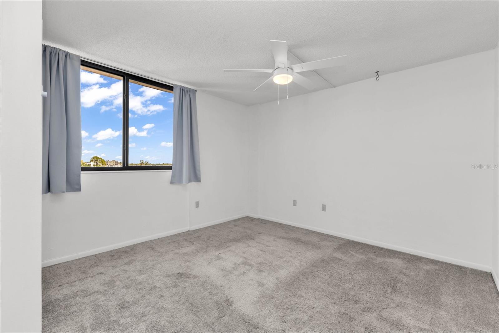 PROMENADES WEST - Residential