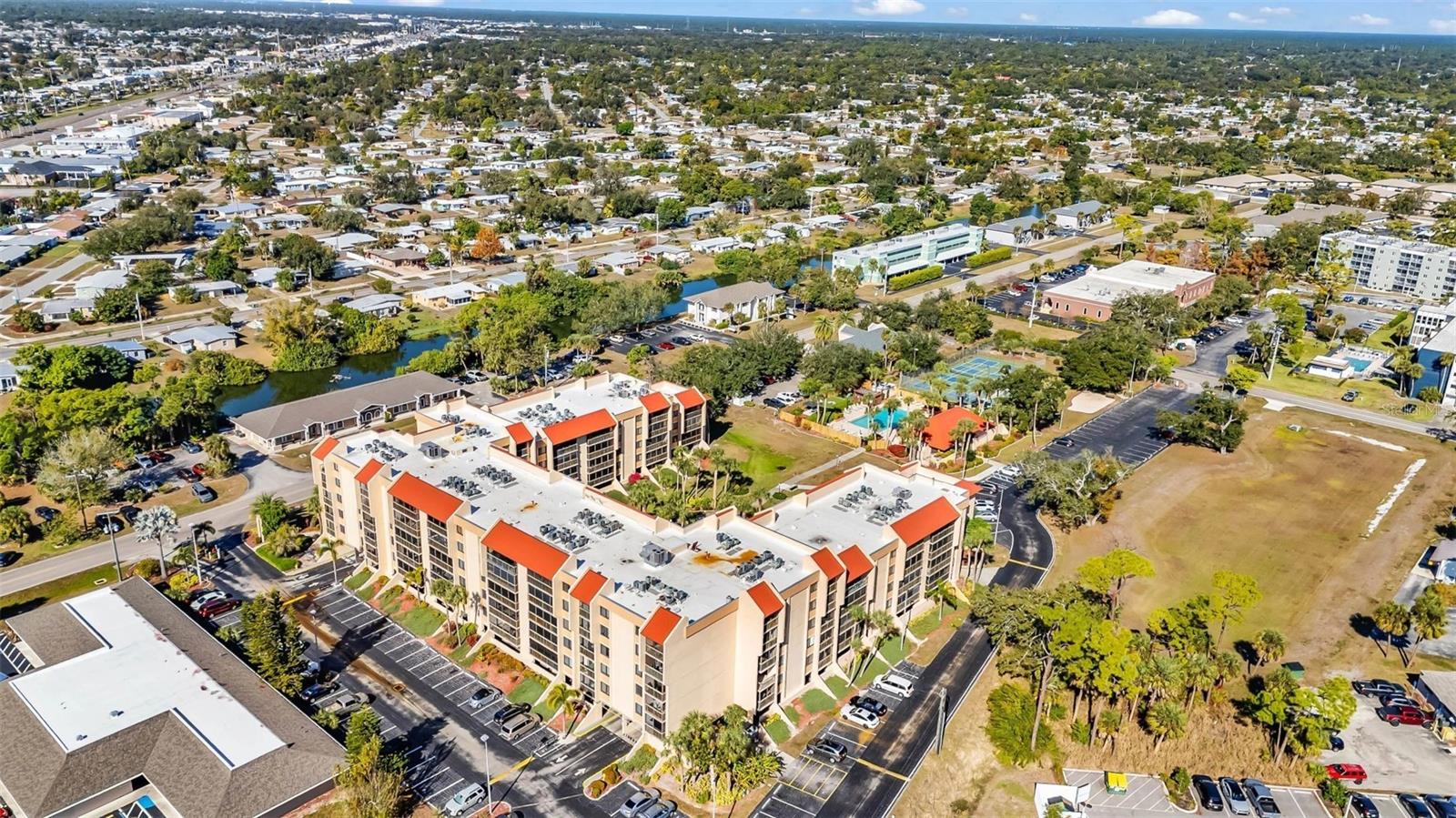 PROMENADES WEST - Residential