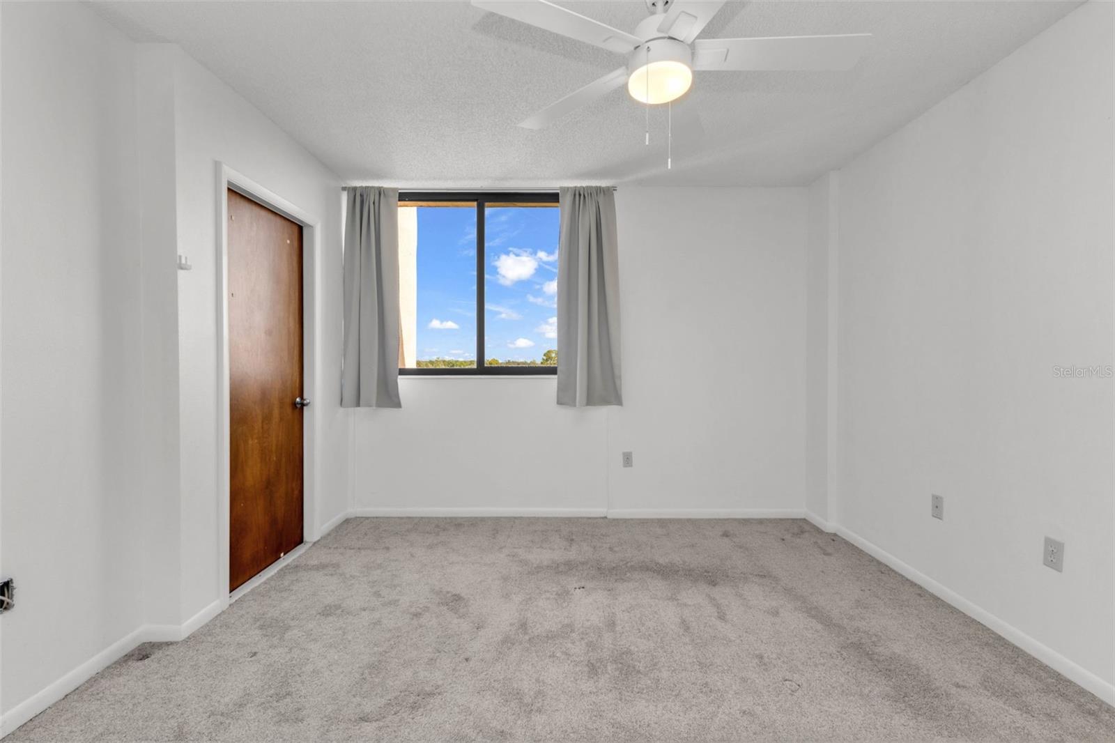 PROMENADES WEST - Residential