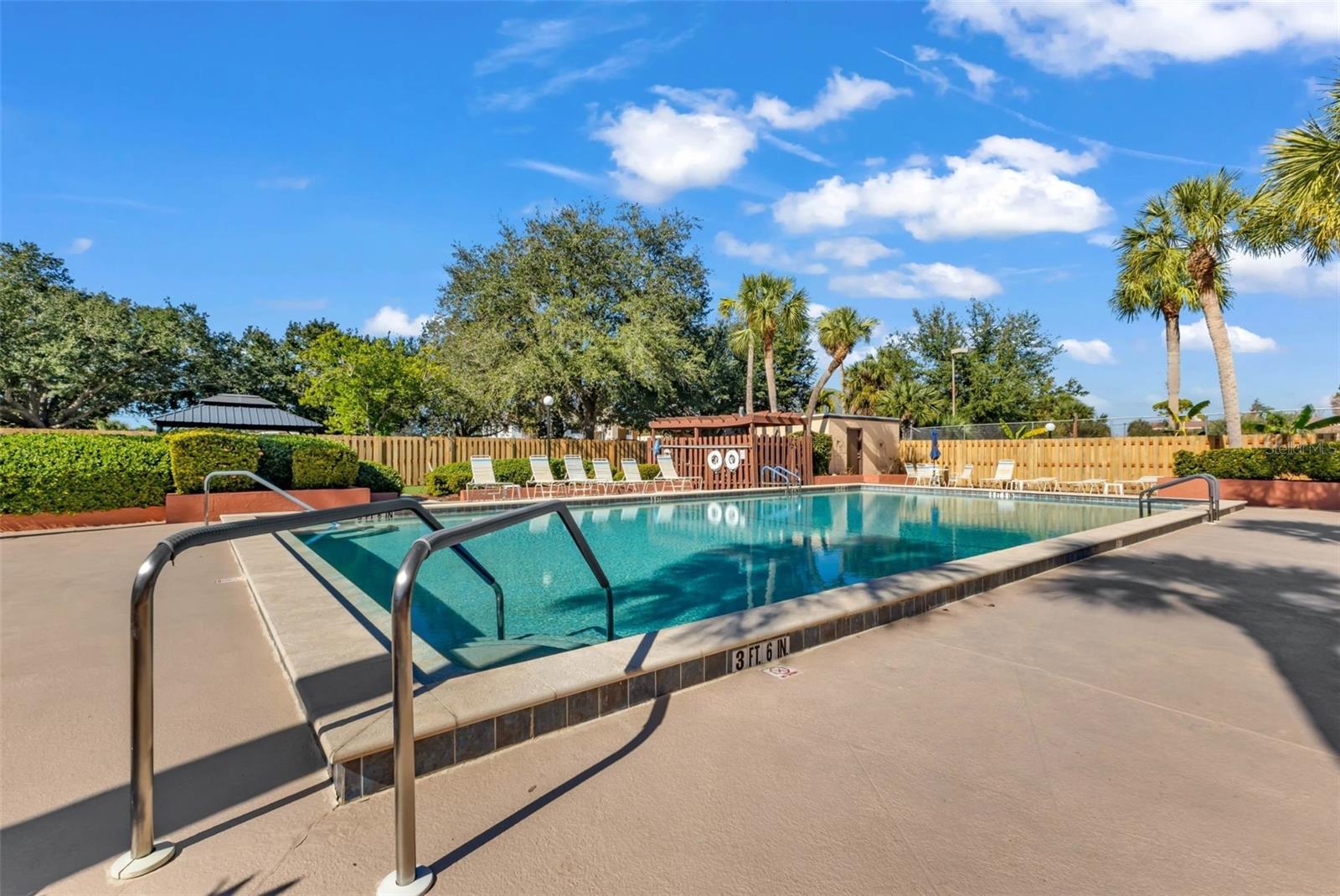 PROMENADES WEST - Residential