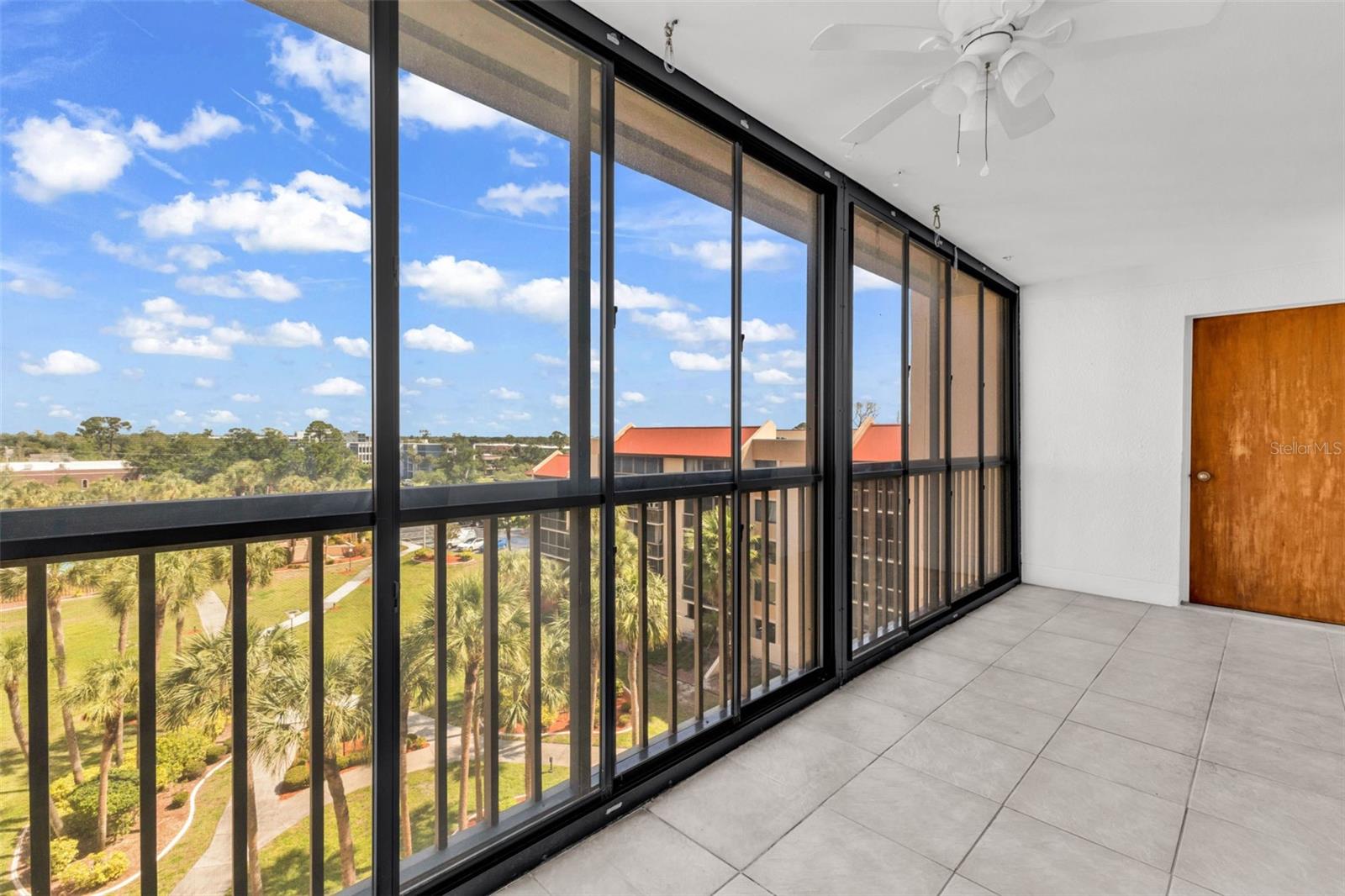 PROMENADES WEST - Residential