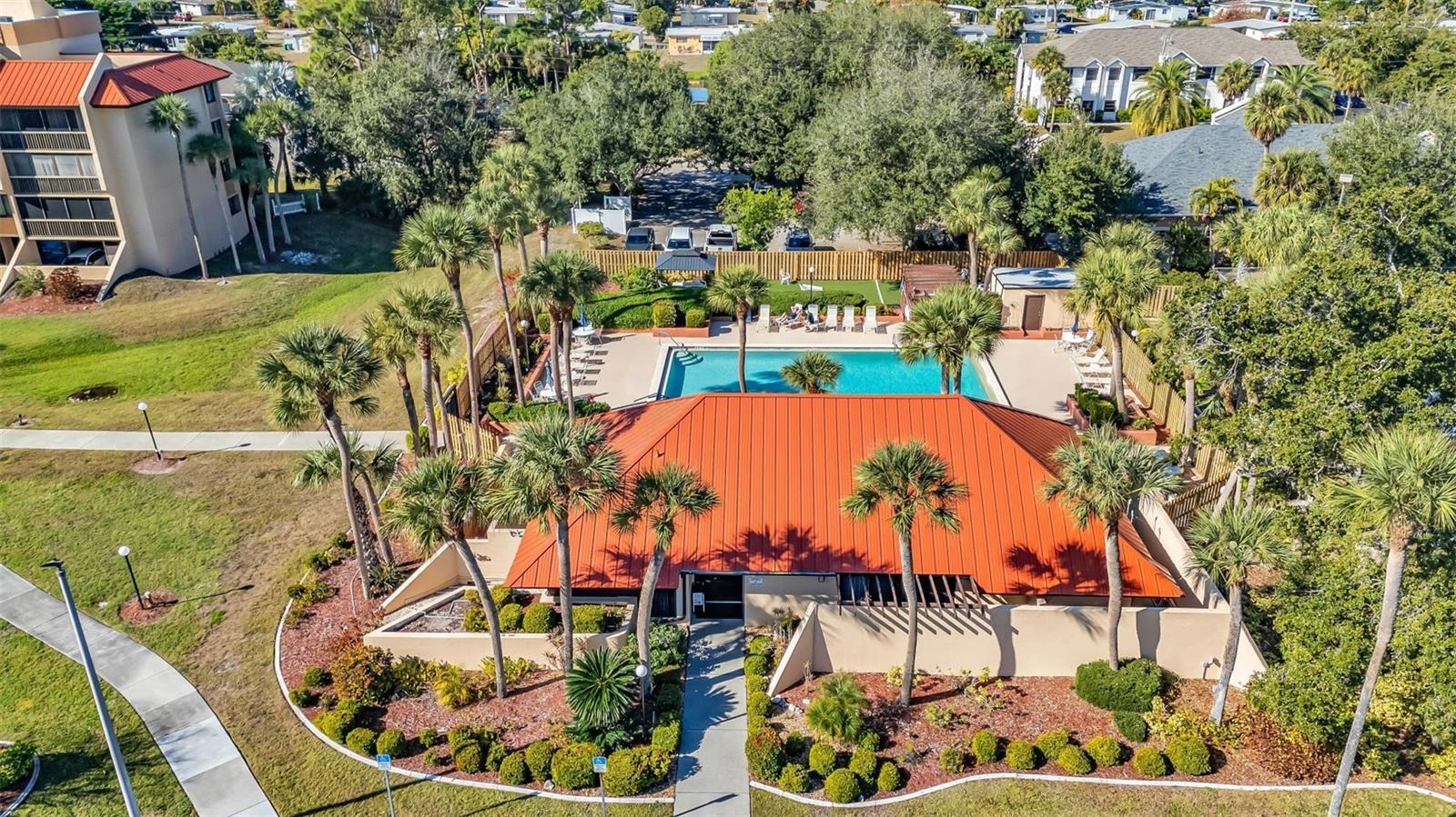 PROMENADES WEST - Residential