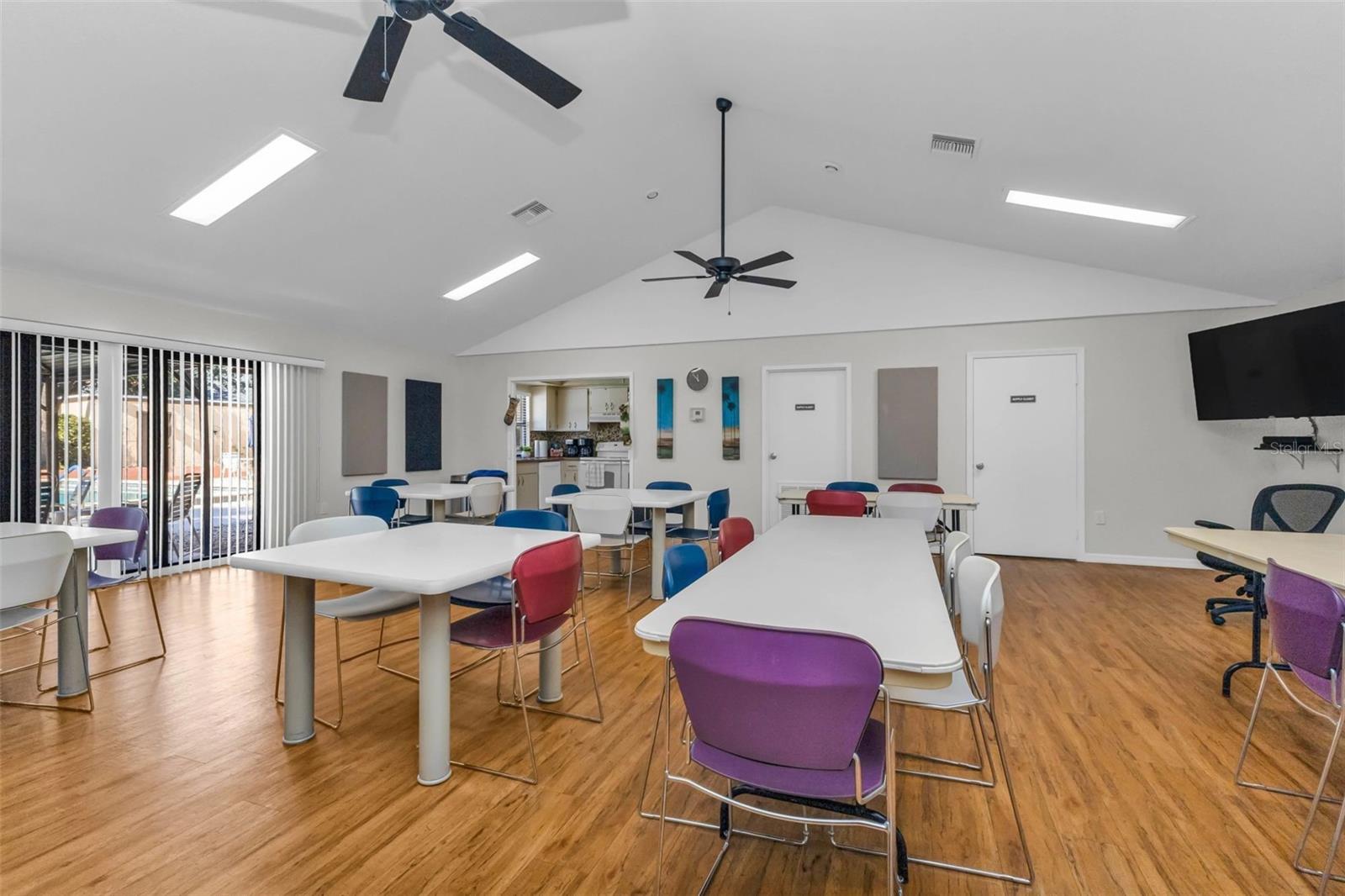 PROMENADES WEST - Residential