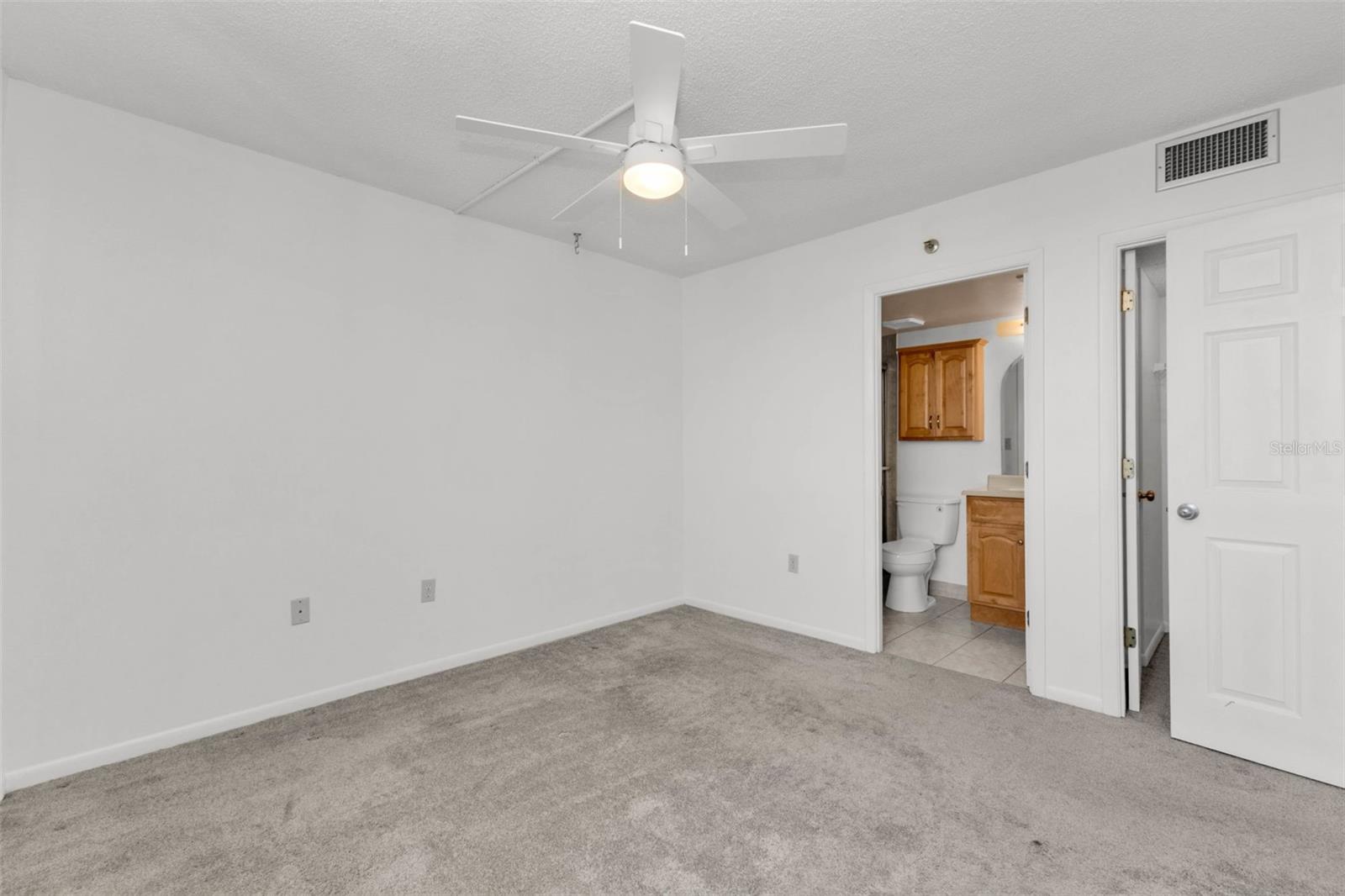 PROMENADES WEST - Residential