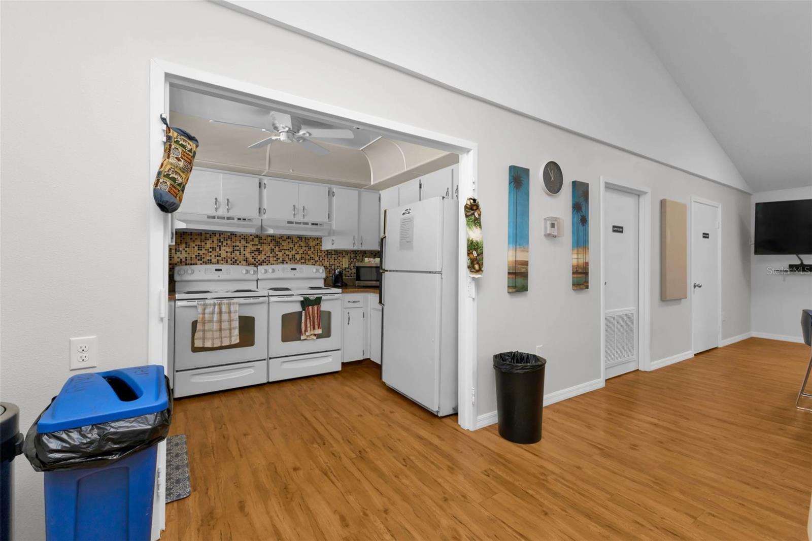 PROMENADES WEST - Residential