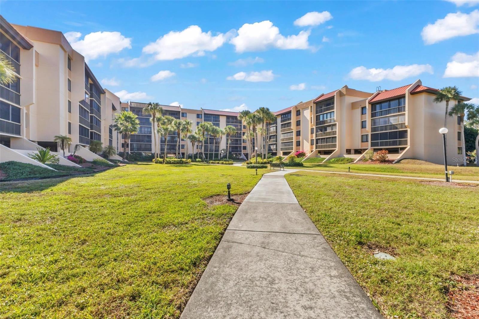 PROMENADES WEST - Residential