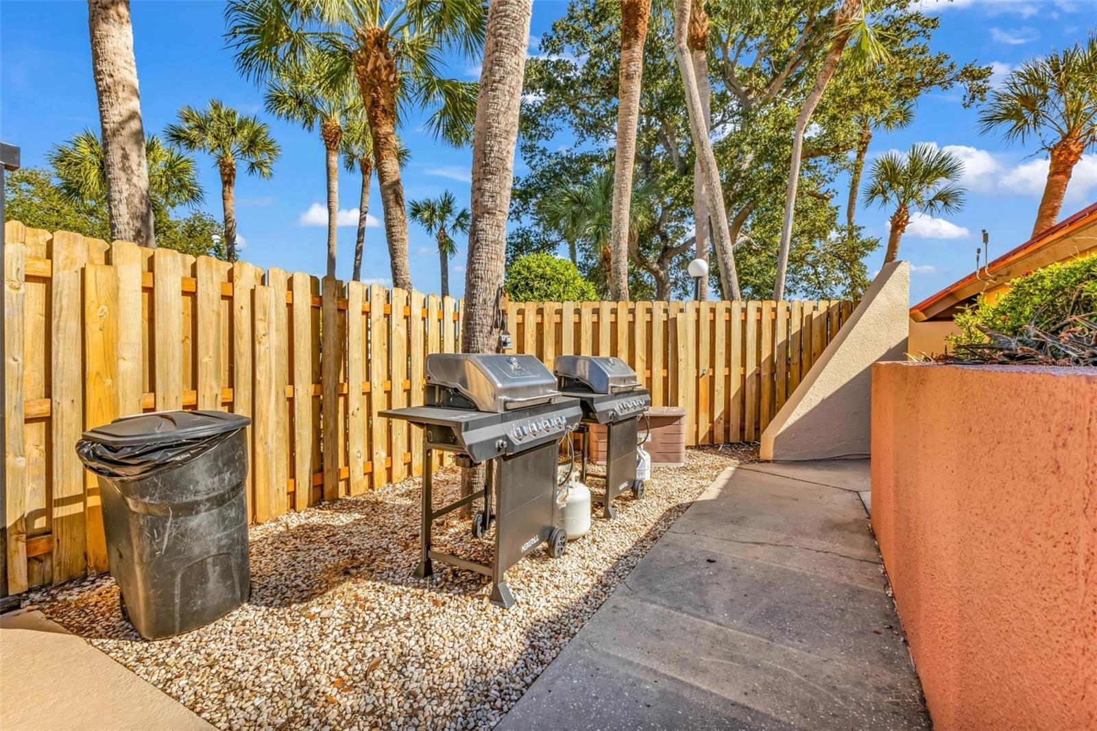 PROMENADES WEST - Residential