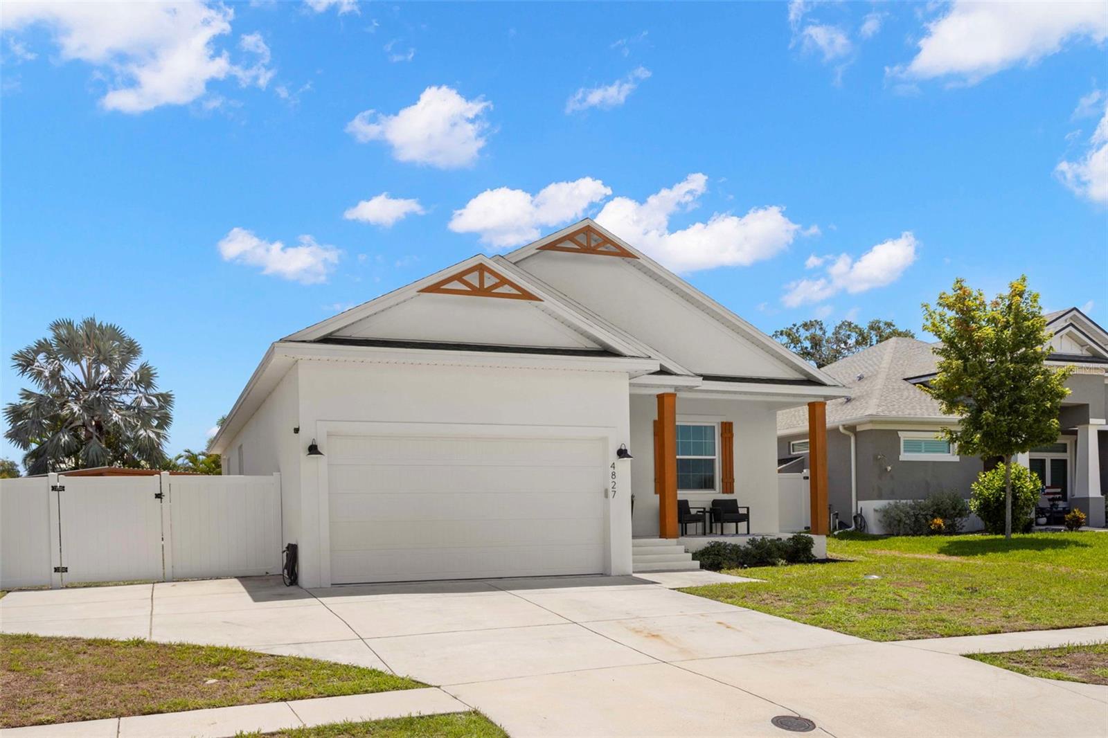4827 BLUE JAY CIRCLE
