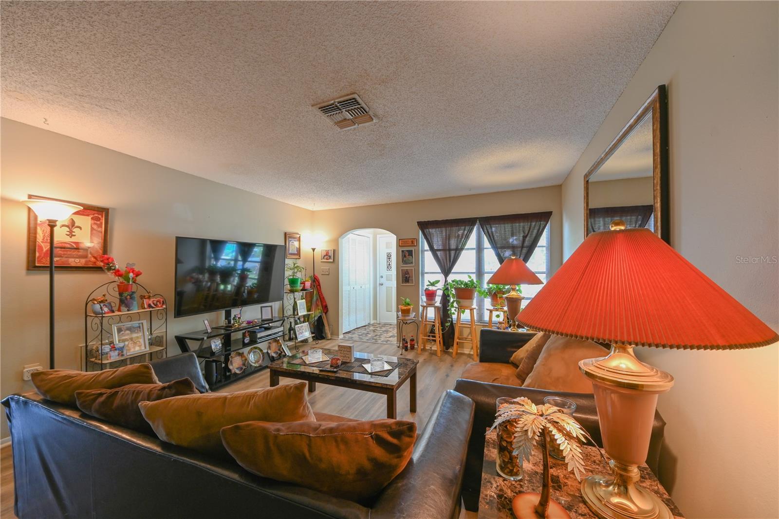 THE LAKES - Residential