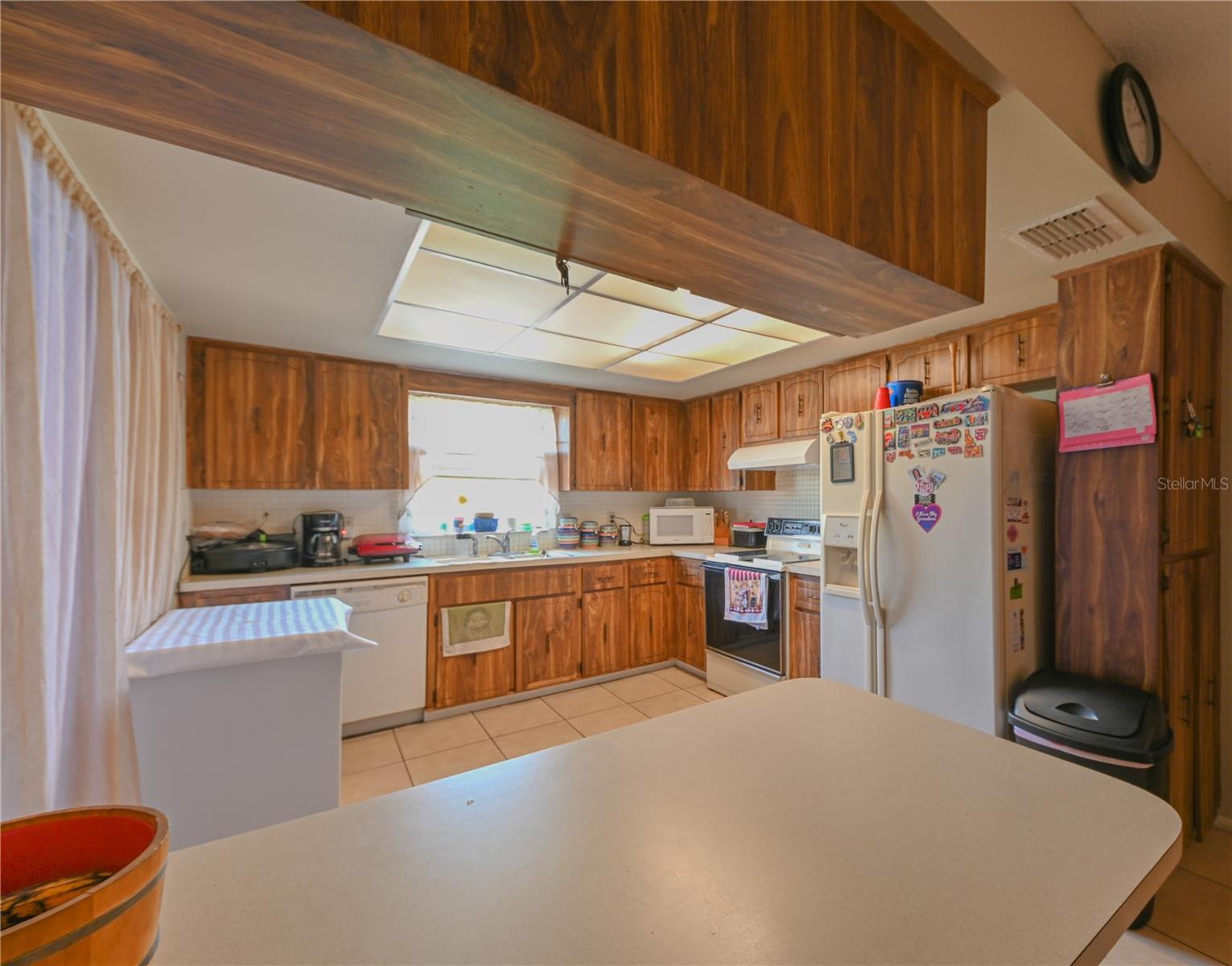 THE LAKES - Residential