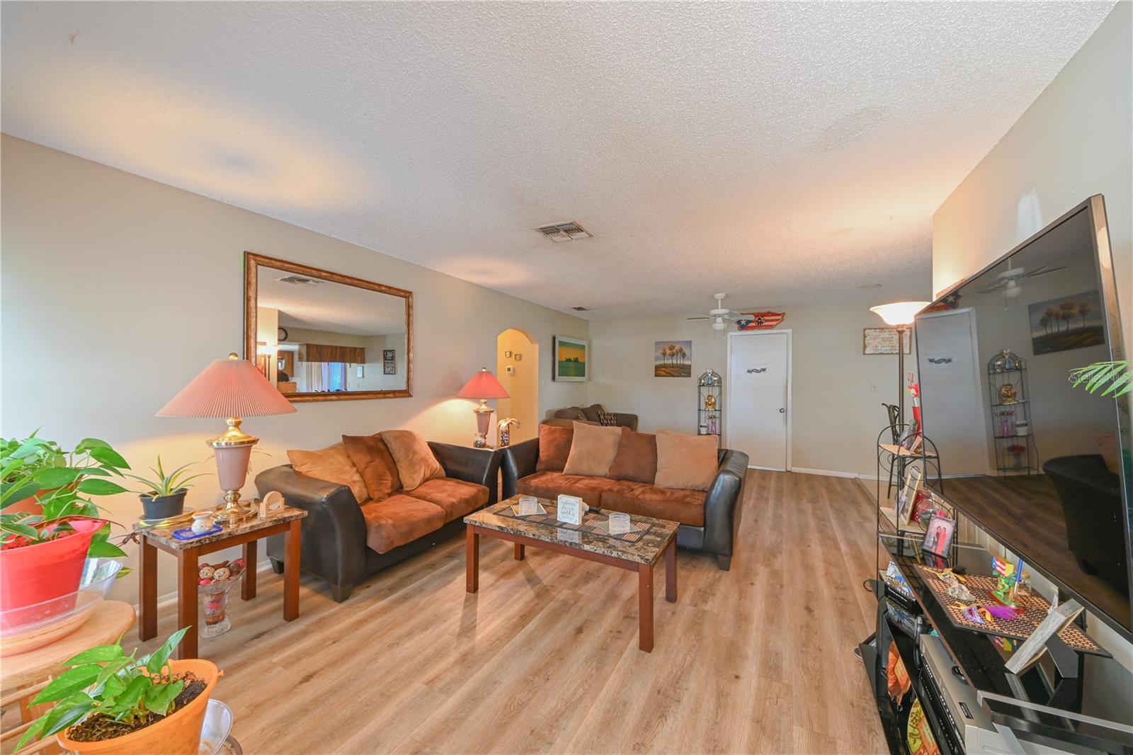 THE LAKES - Residential