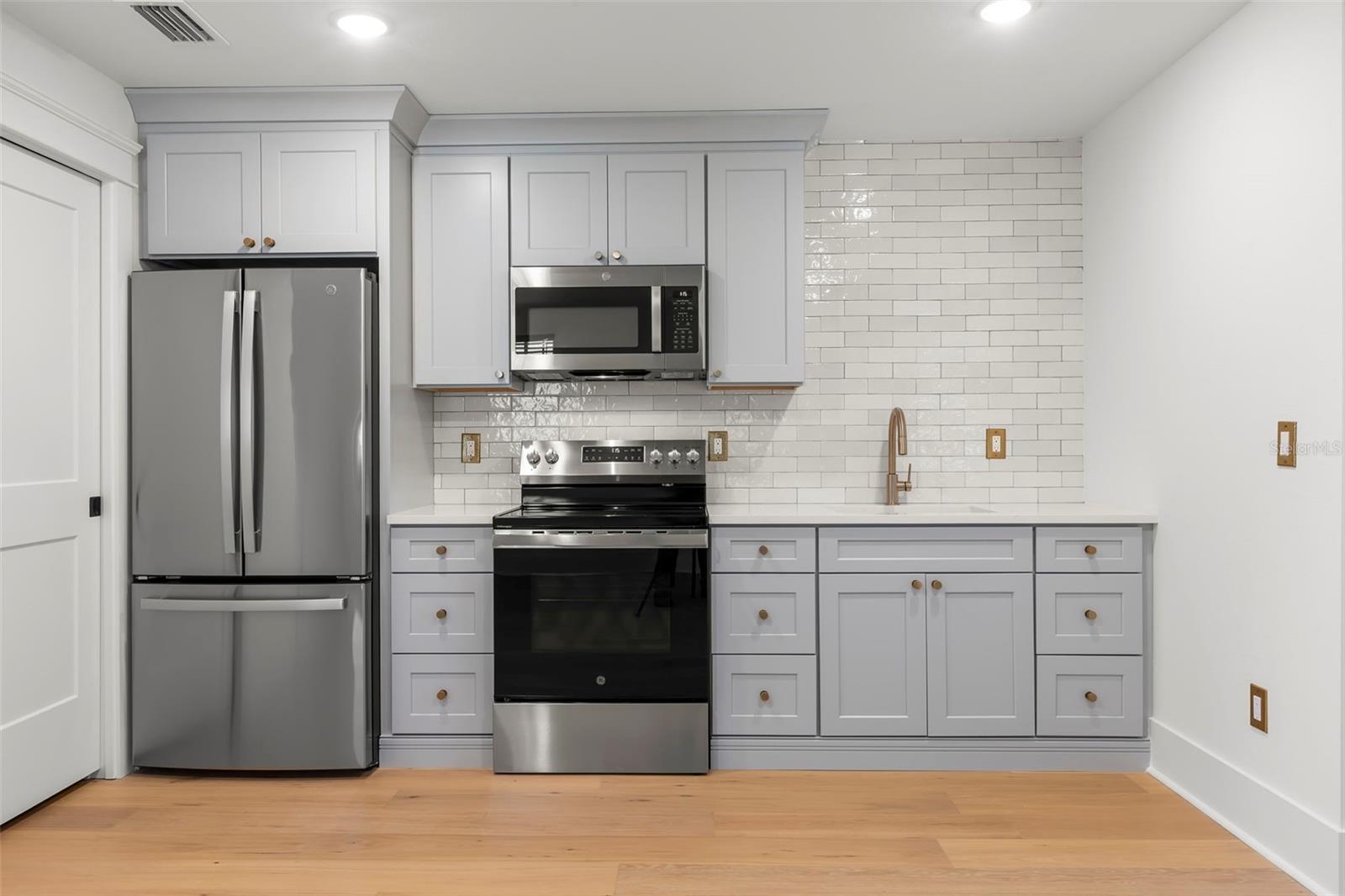 SPRING HILL ANNEX - Residential