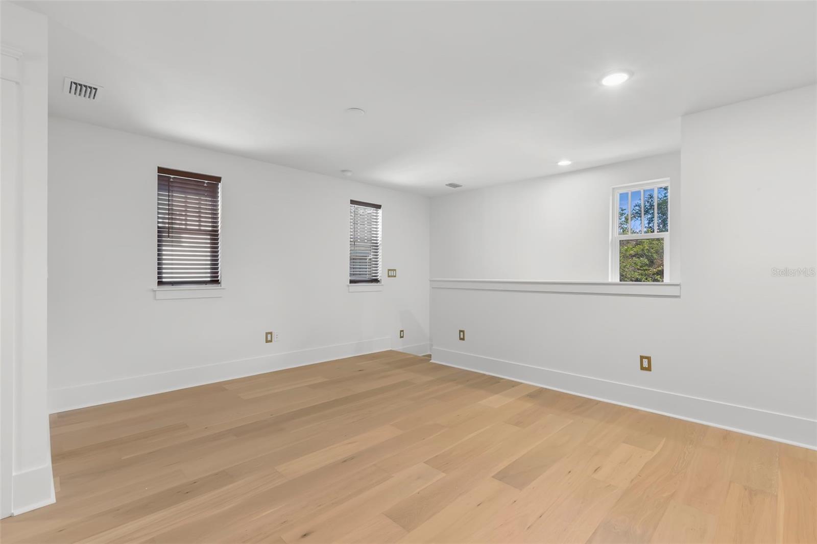 SPRING HILL ANNEX - Residential