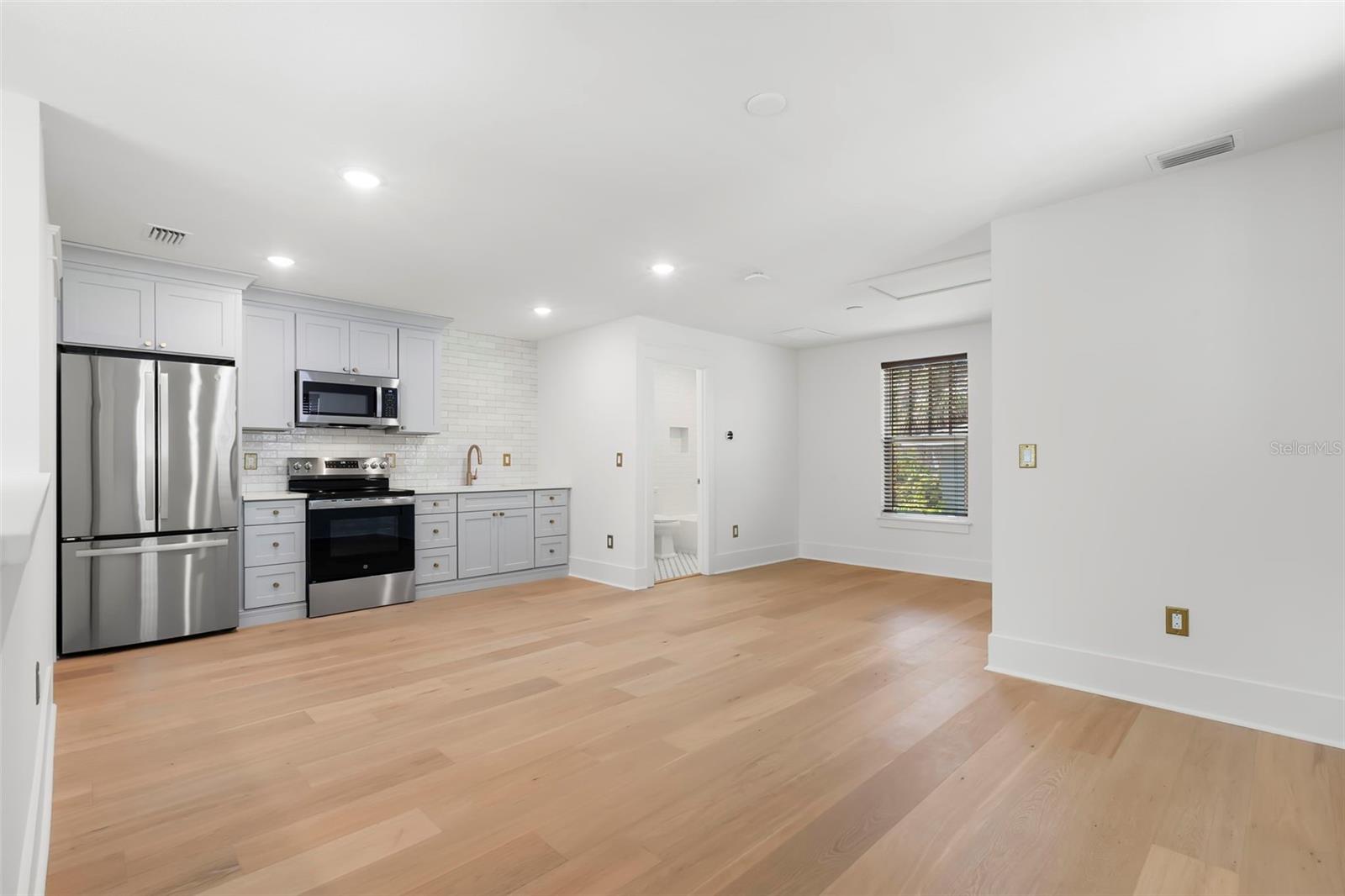 SPRING HILL ANNEX - Residential