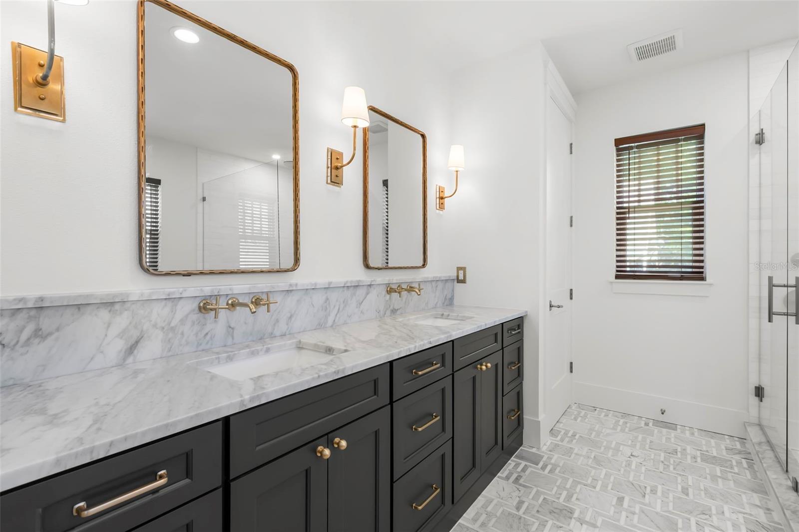 SPRING HILL ANNEX - Residential