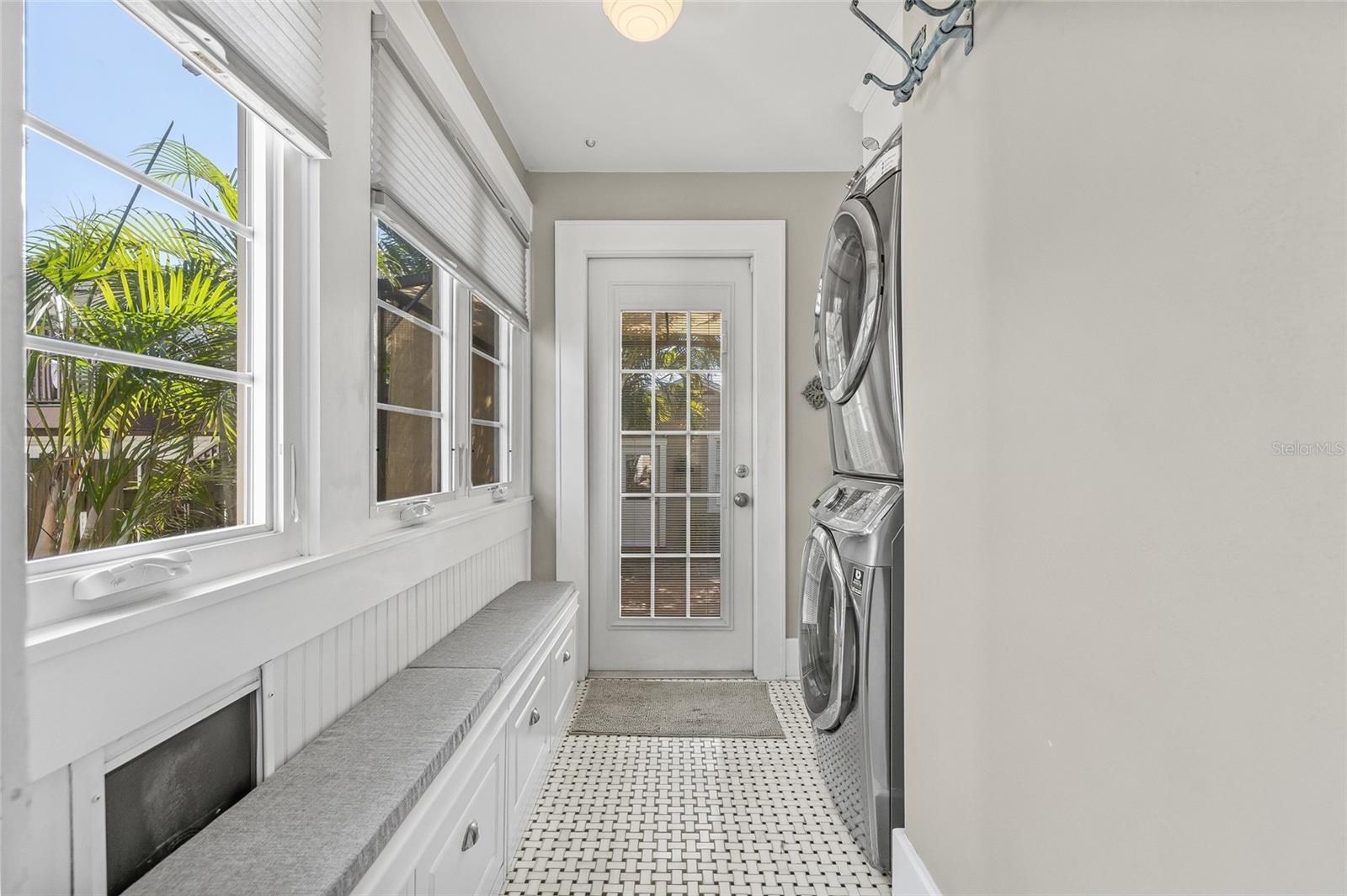 SUNSHINE PARK - Residential