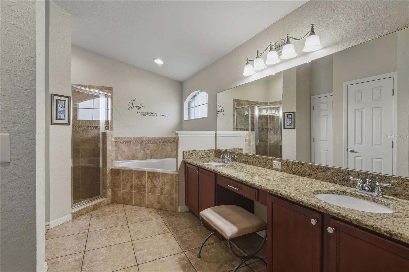 OVERLOOK RDG - Residential