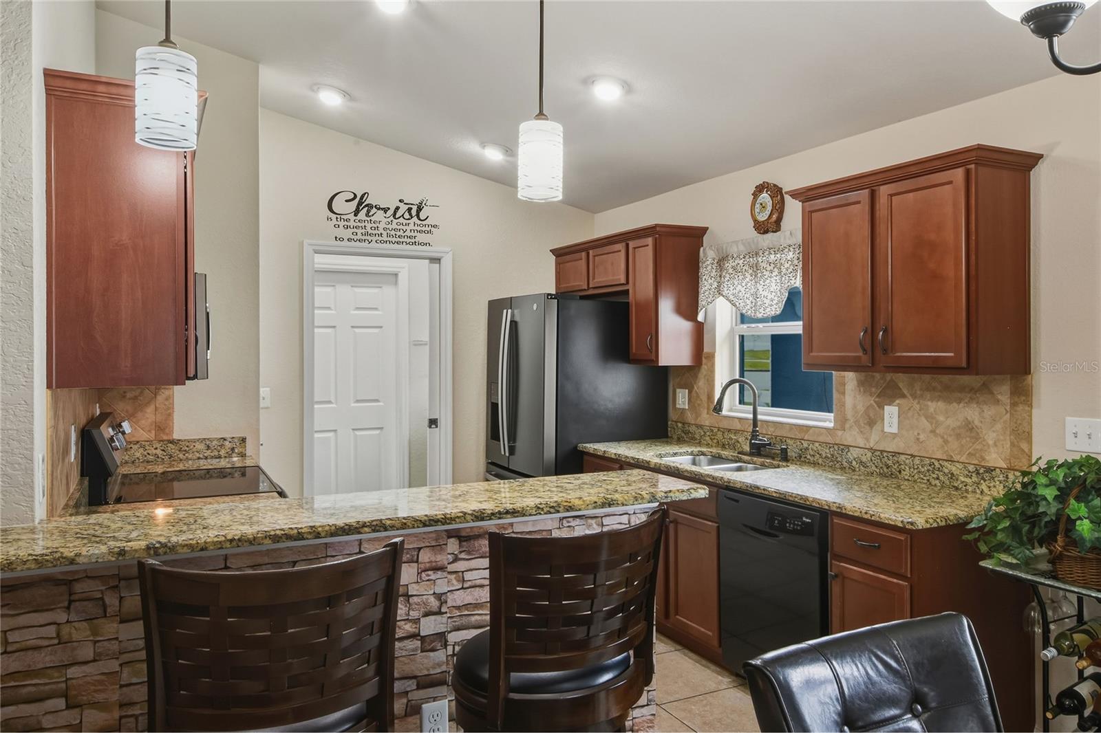 OVERLOOK RDG - Residential