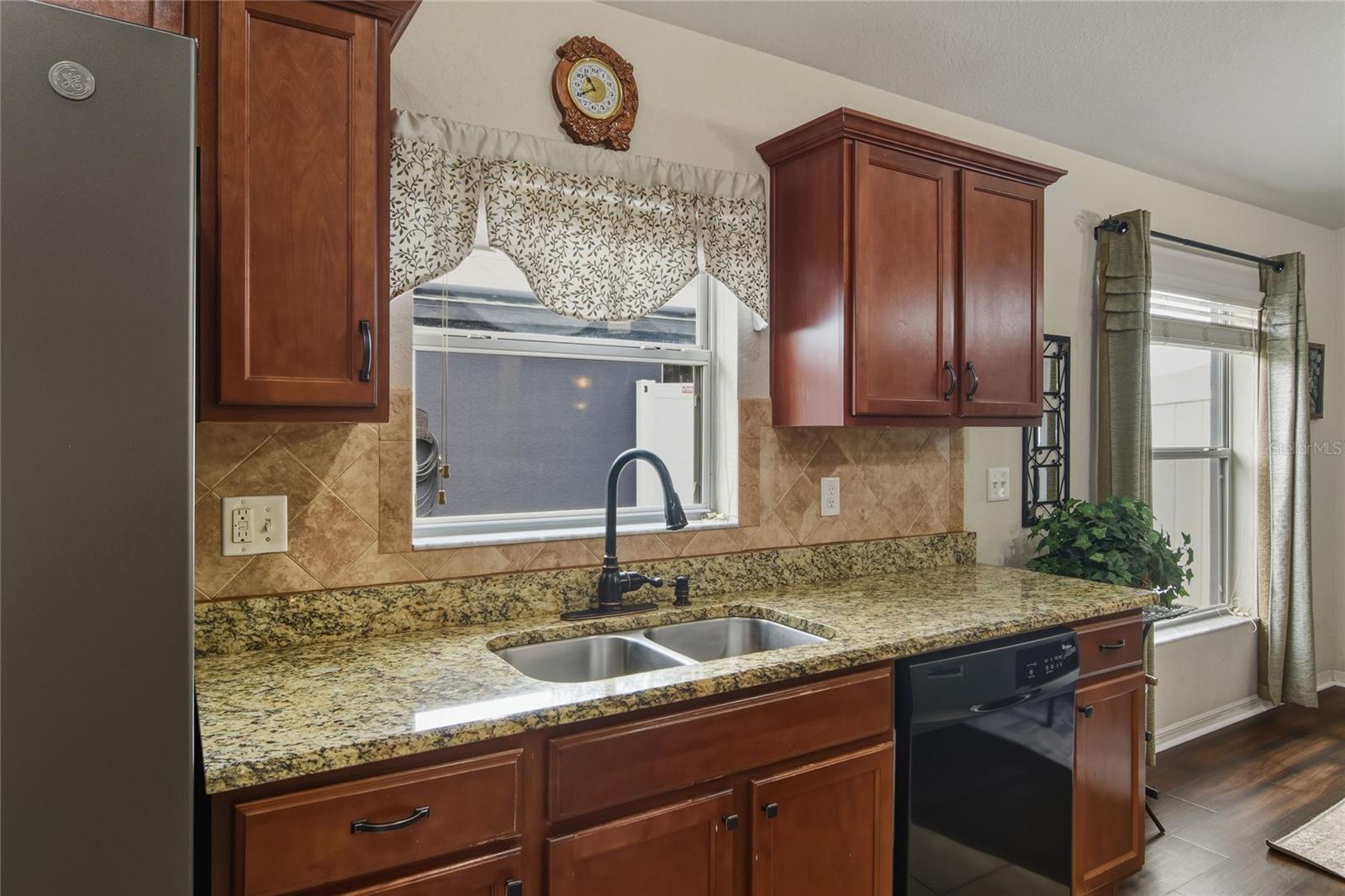 OVERLOOK RDG - Residential