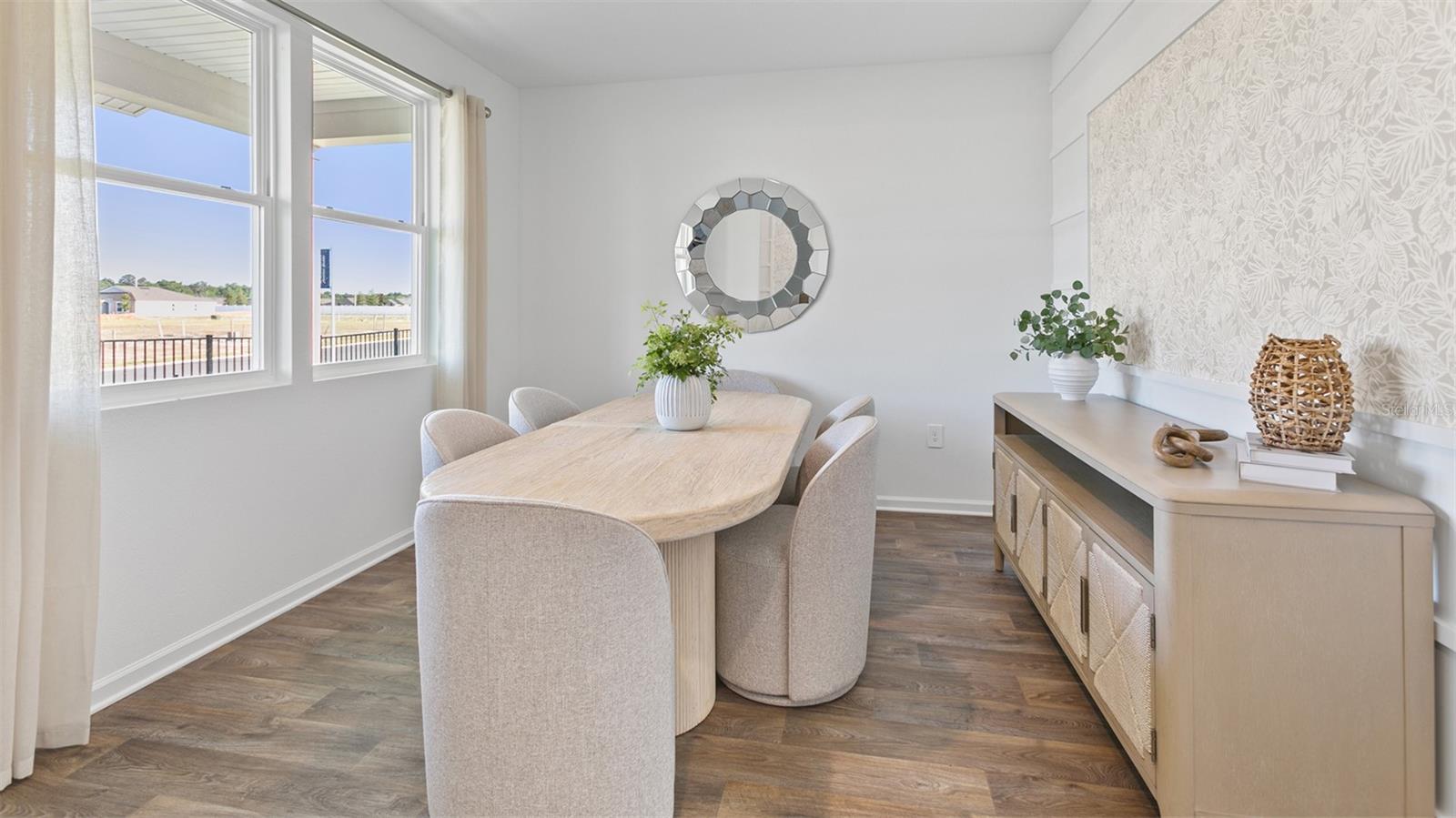 ENTRADA - Residential