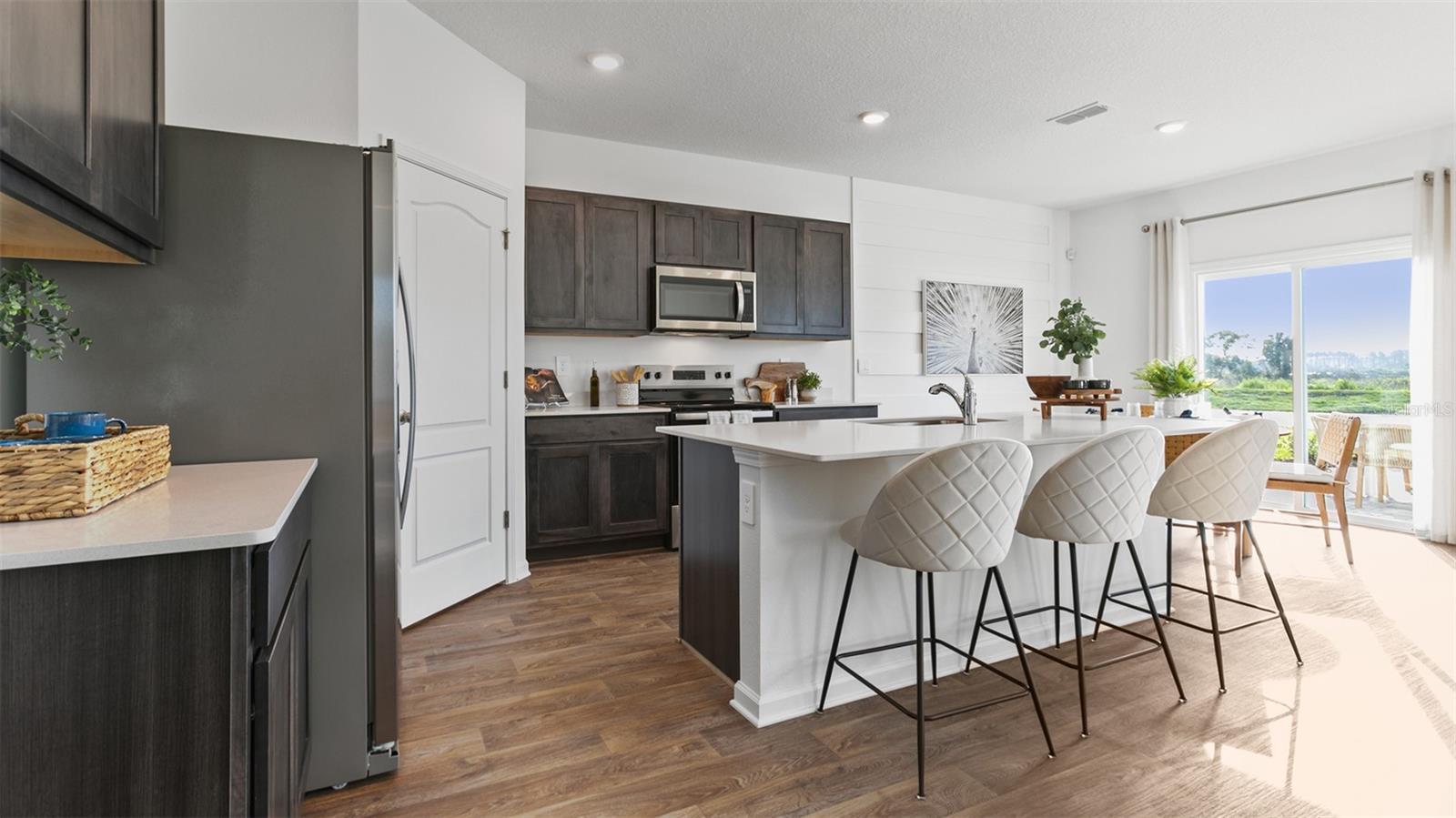 ENTRADA - Residential