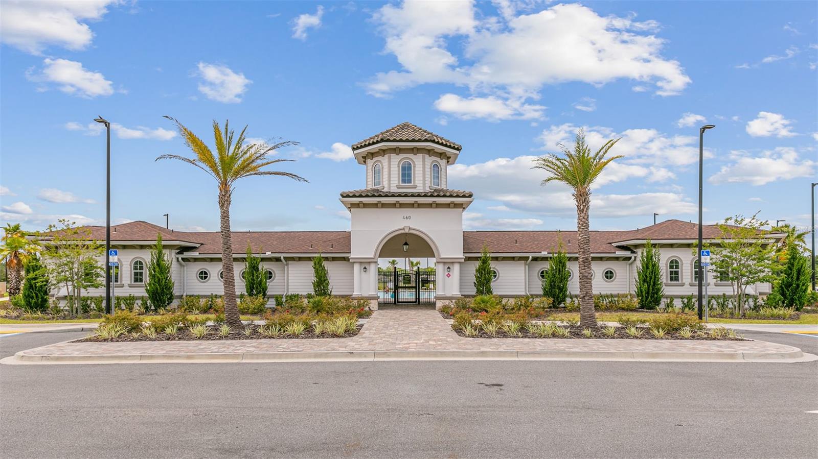 ENTRADA - Residential