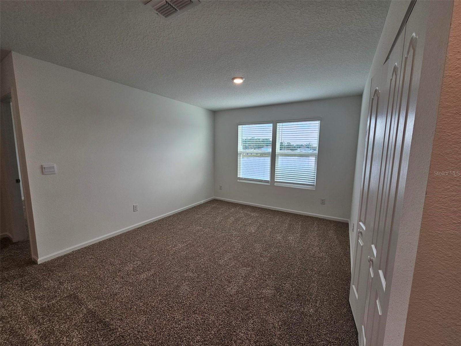 ENTRADA - Residential