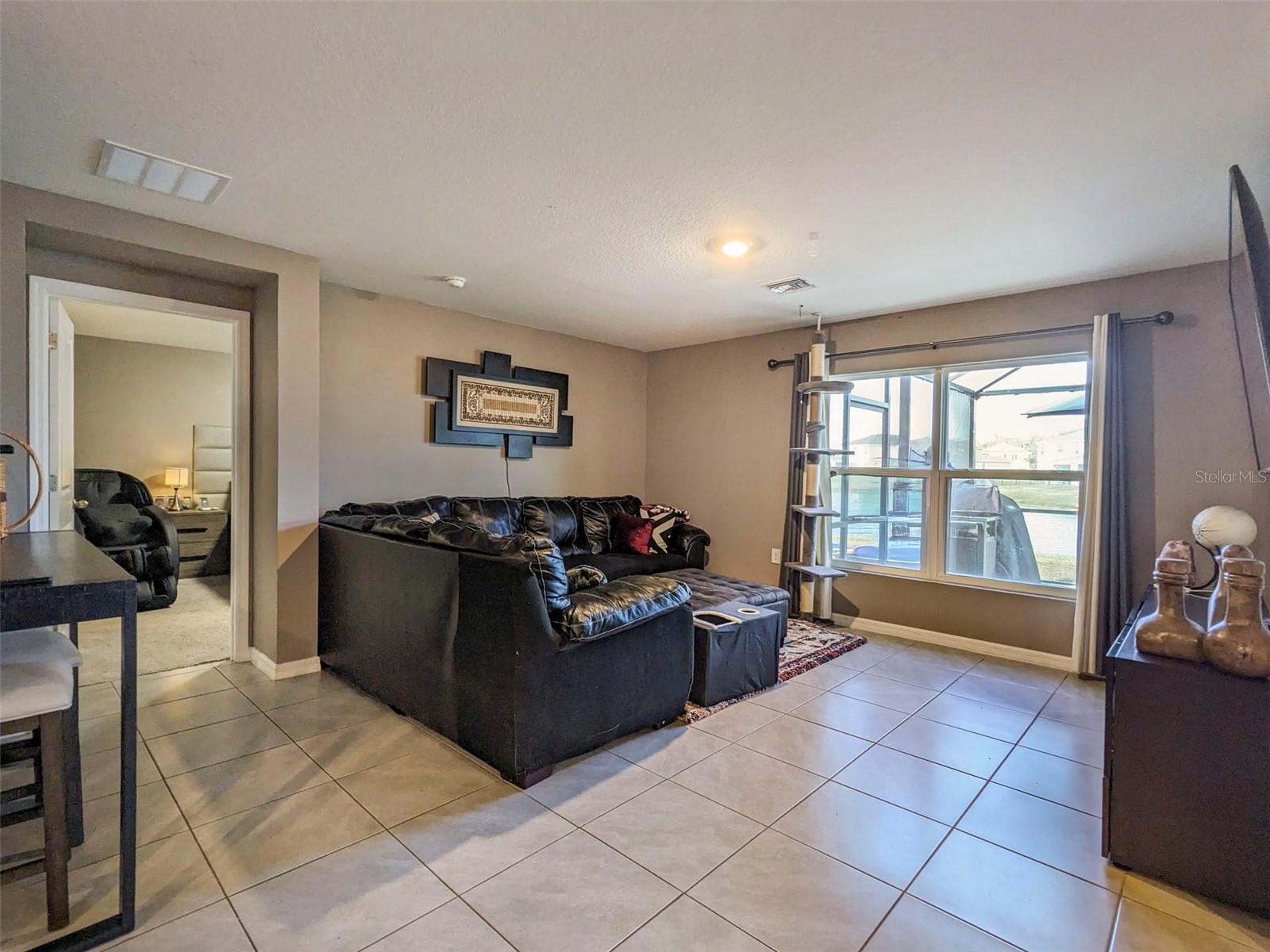 SILVERSTONE NORTH PH IA & IB - Residential Lease