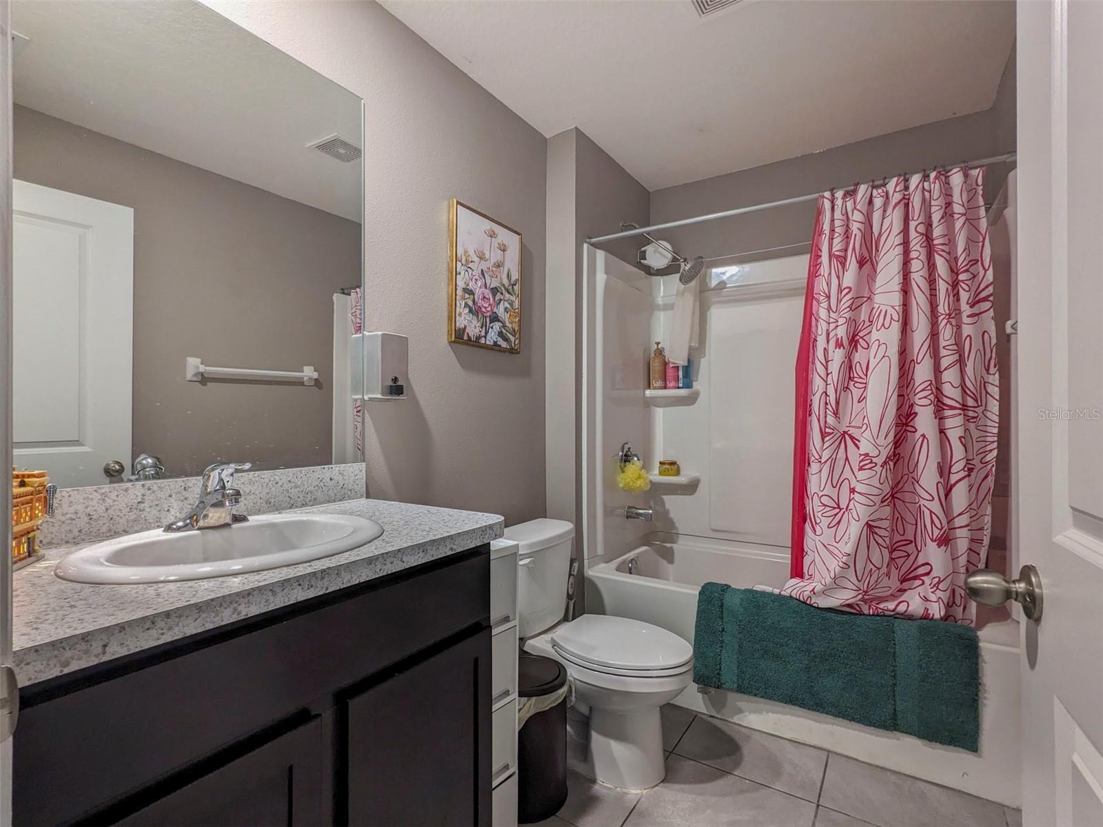 SILVERSTONE NORTH PH IA & IB - Residential Lease