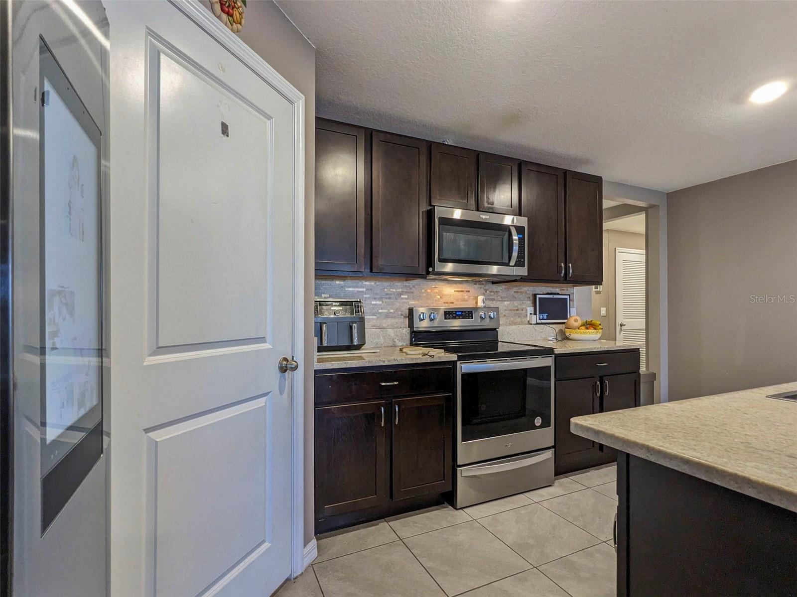 SILVERSTONE NORTH PH IA & IB - Residential Lease