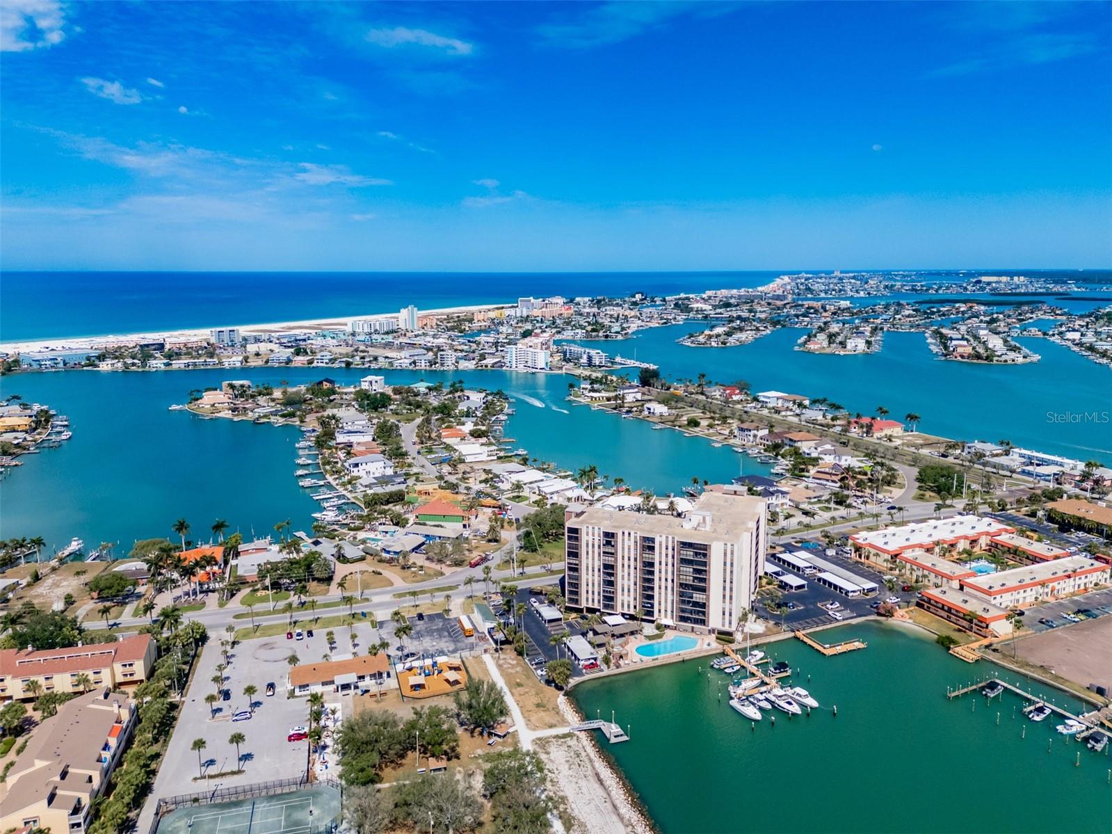 PARADISE ISLAND TOWERS CONDO - Residential