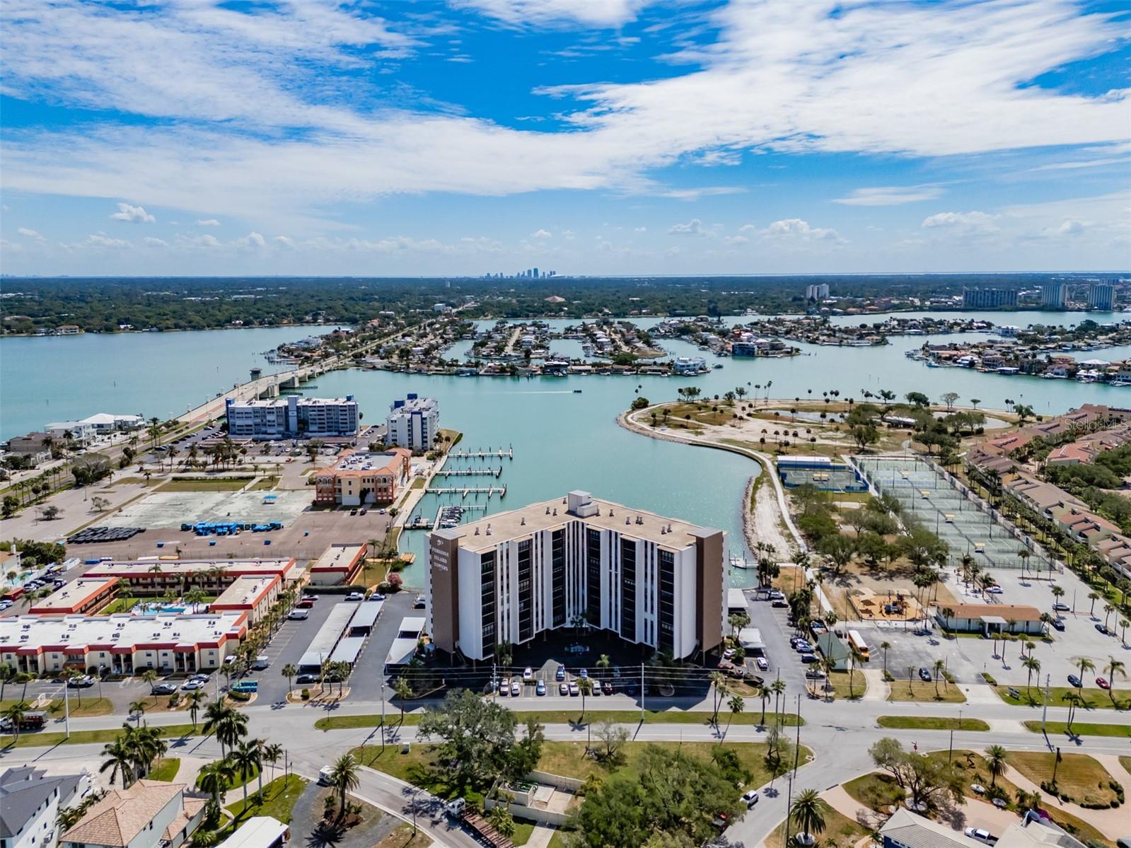 PARADISE ISLAND TOWERS CONDO - Residential