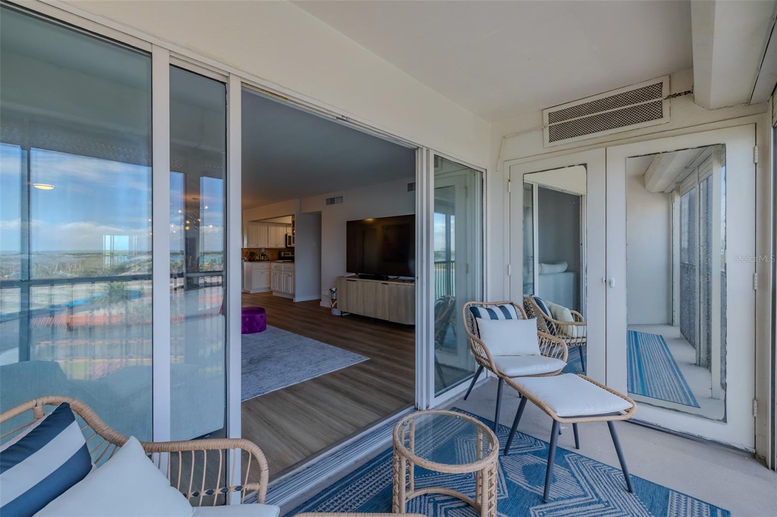 PARADISE ISLAND TOWERS CONDO - Residential