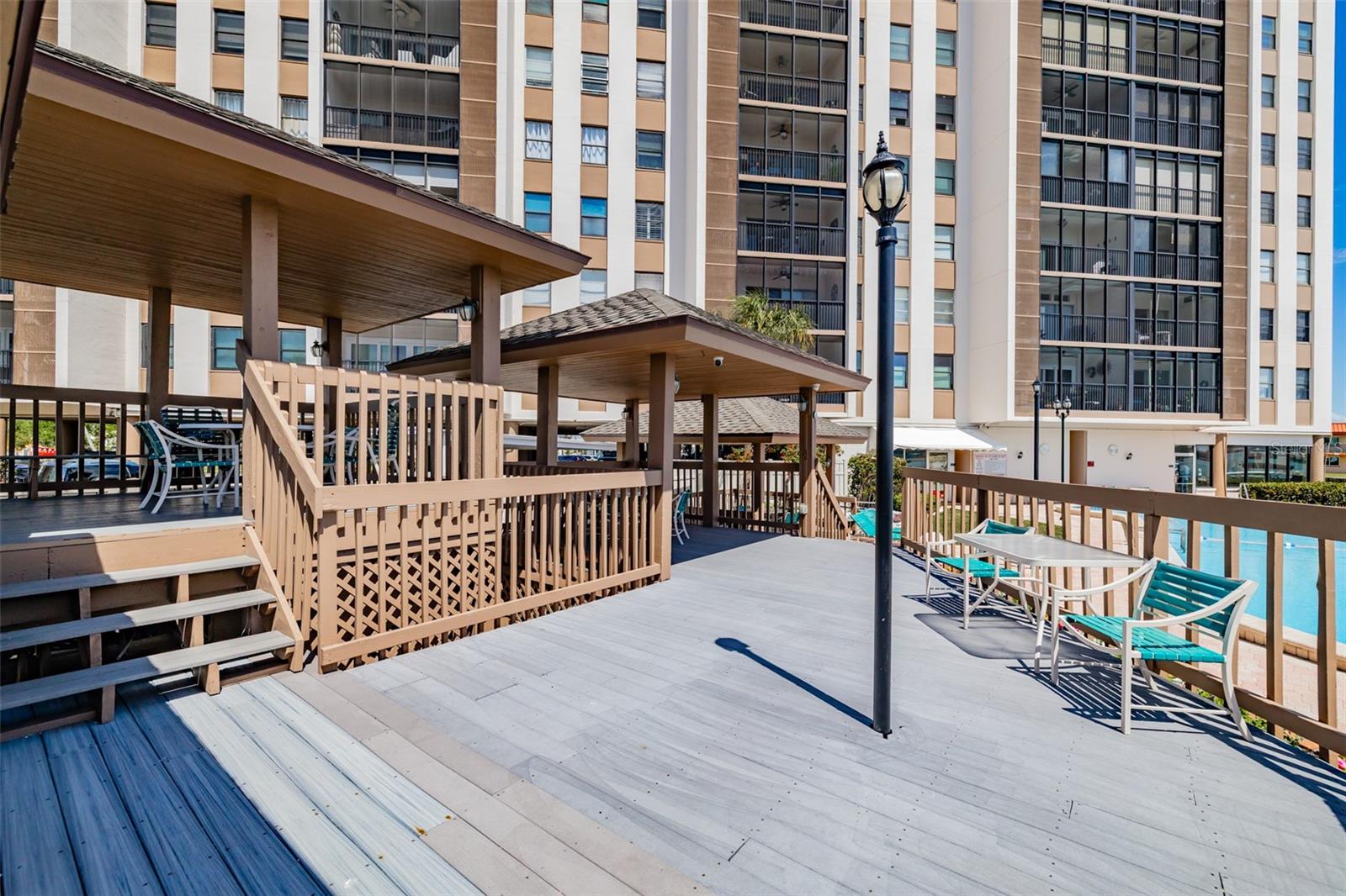 PARADISE ISLAND TOWERS CONDO - Residential