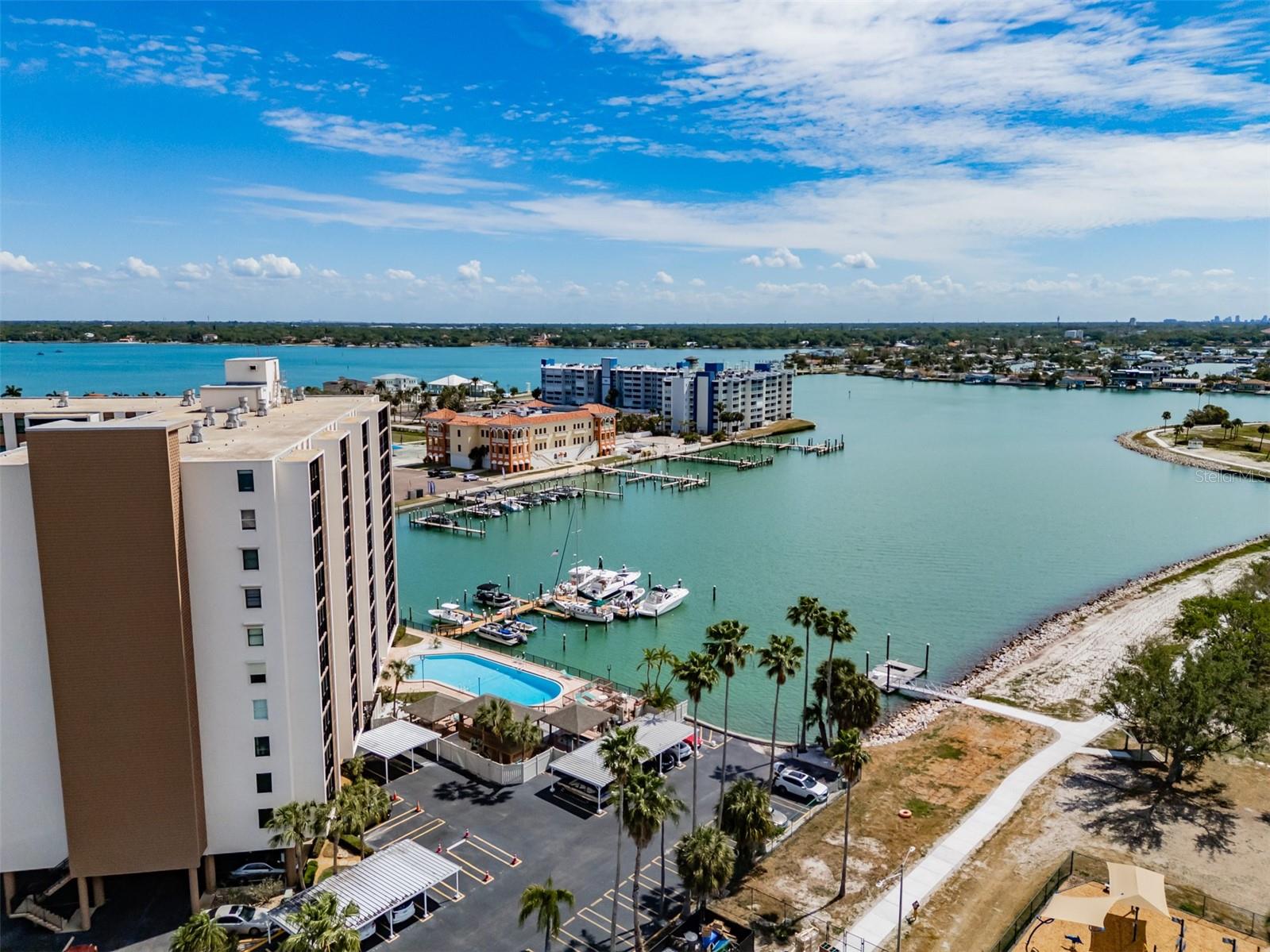 PARADISE ISLAND TOWERS CONDO - Residential