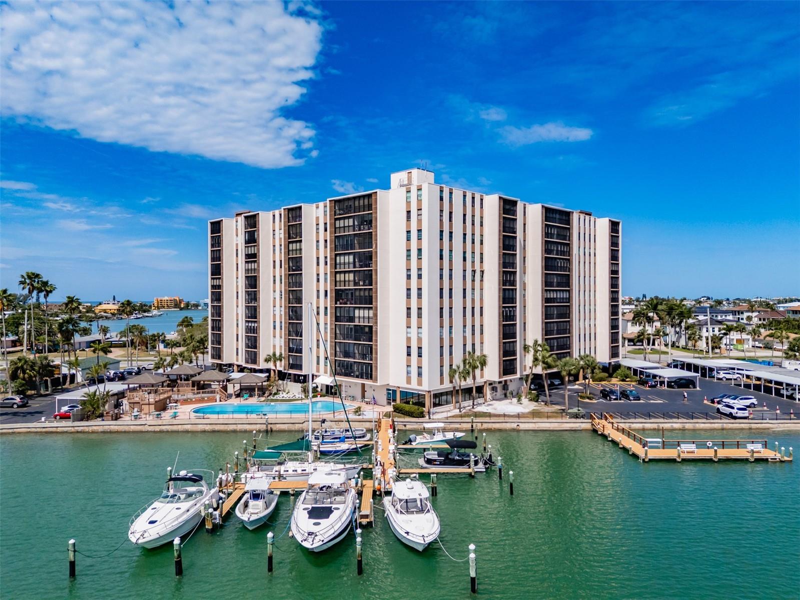 PARADISE ISLAND TOWERS CONDO - Residential