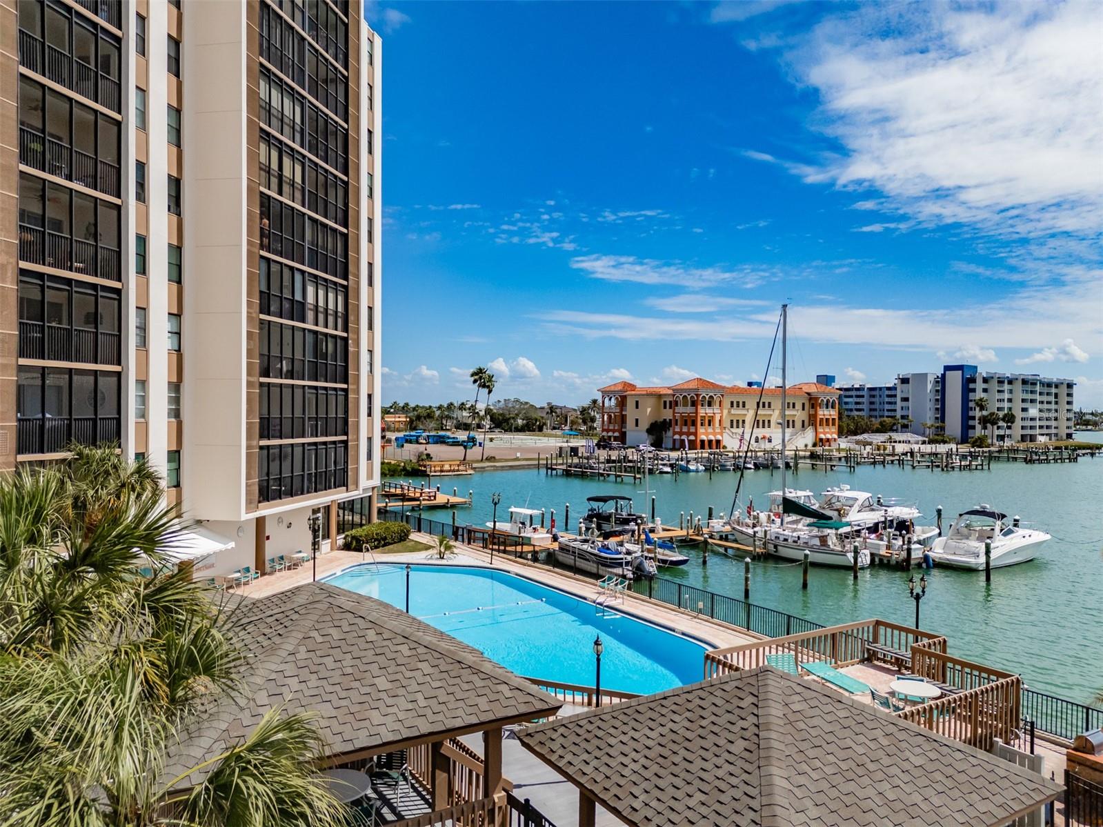 PARADISE ISLAND TOWERS CONDO - Residential