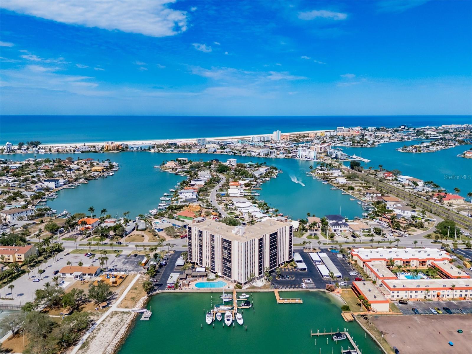PARADISE ISLAND TOWERS CONDO - Residential